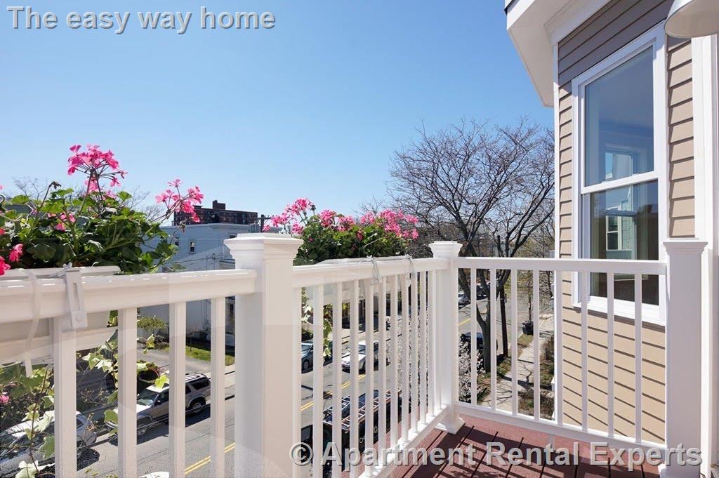 29 Cameron Ave, Davis Square