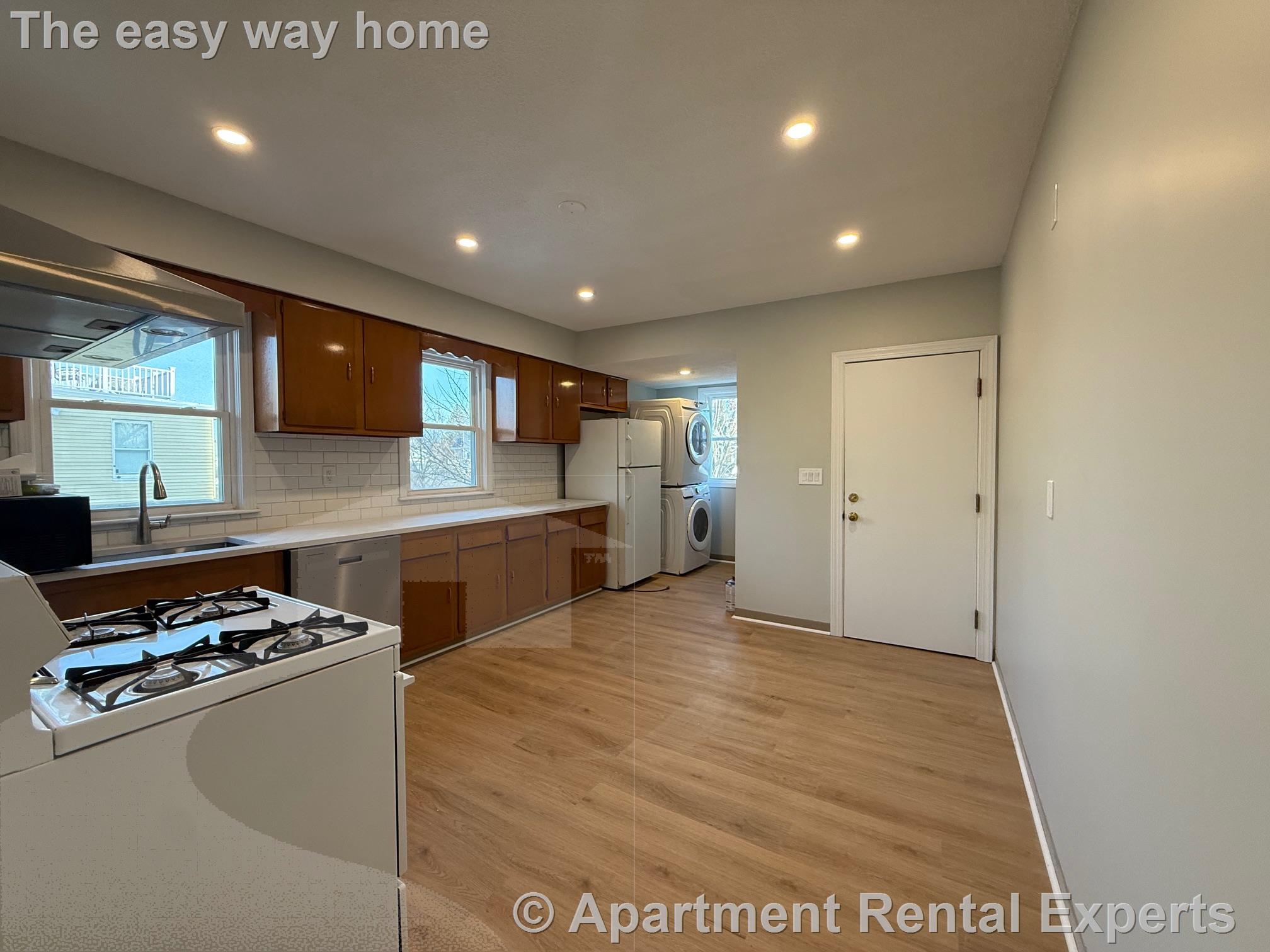 246 Harvard St, Powderhouse