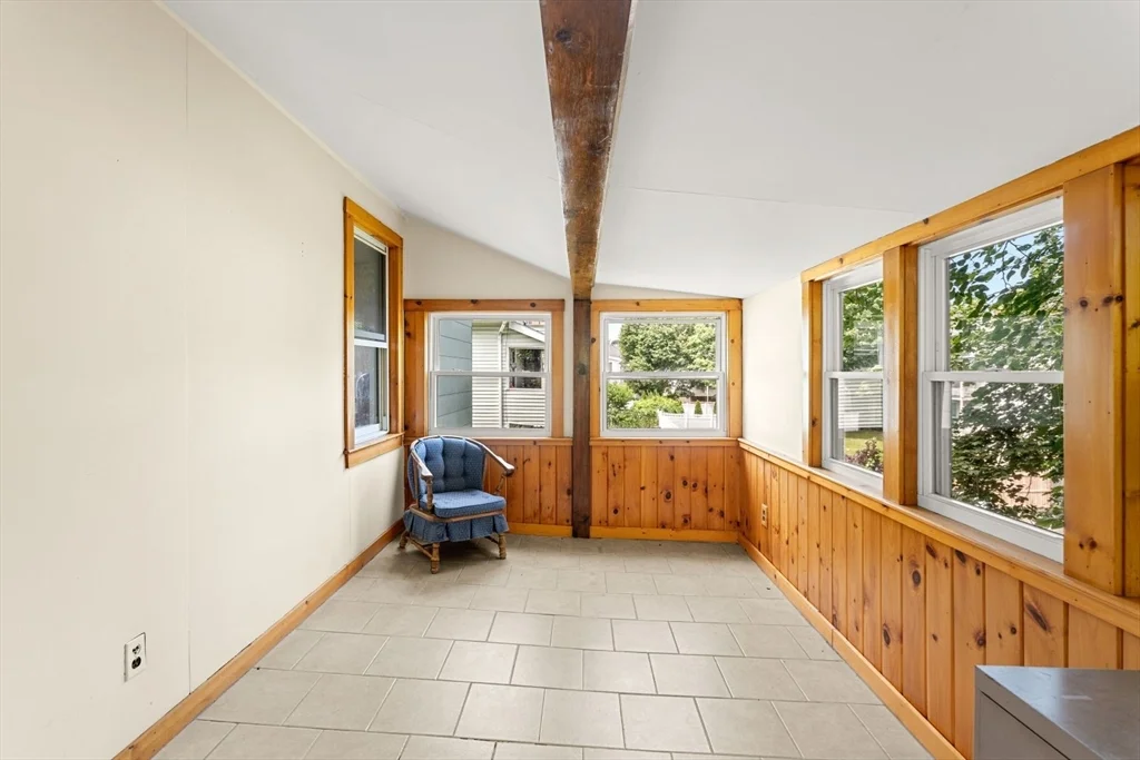 25 Dartmouth St, East Watertown