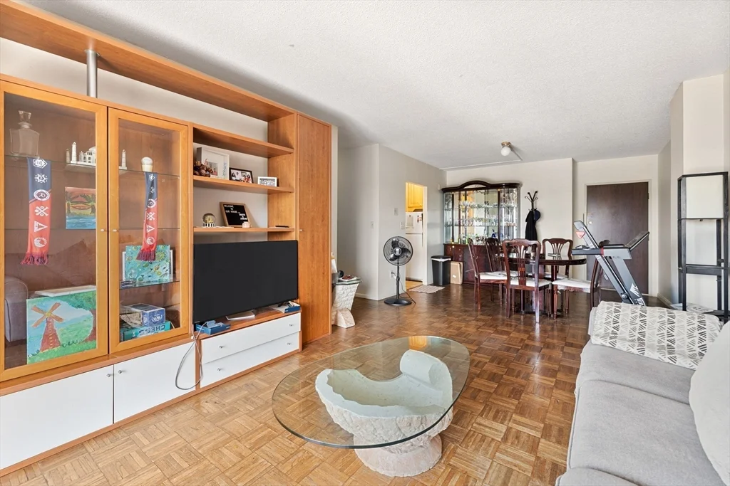 2353 Massachusetts, North Cambridge