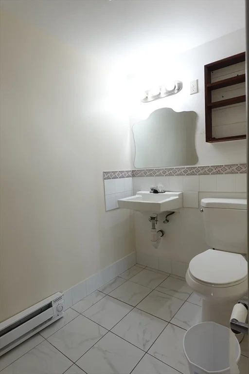 37 Skyline Dr, Braintree