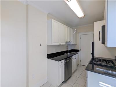 22 Chauncy St, Neighborhood Nine