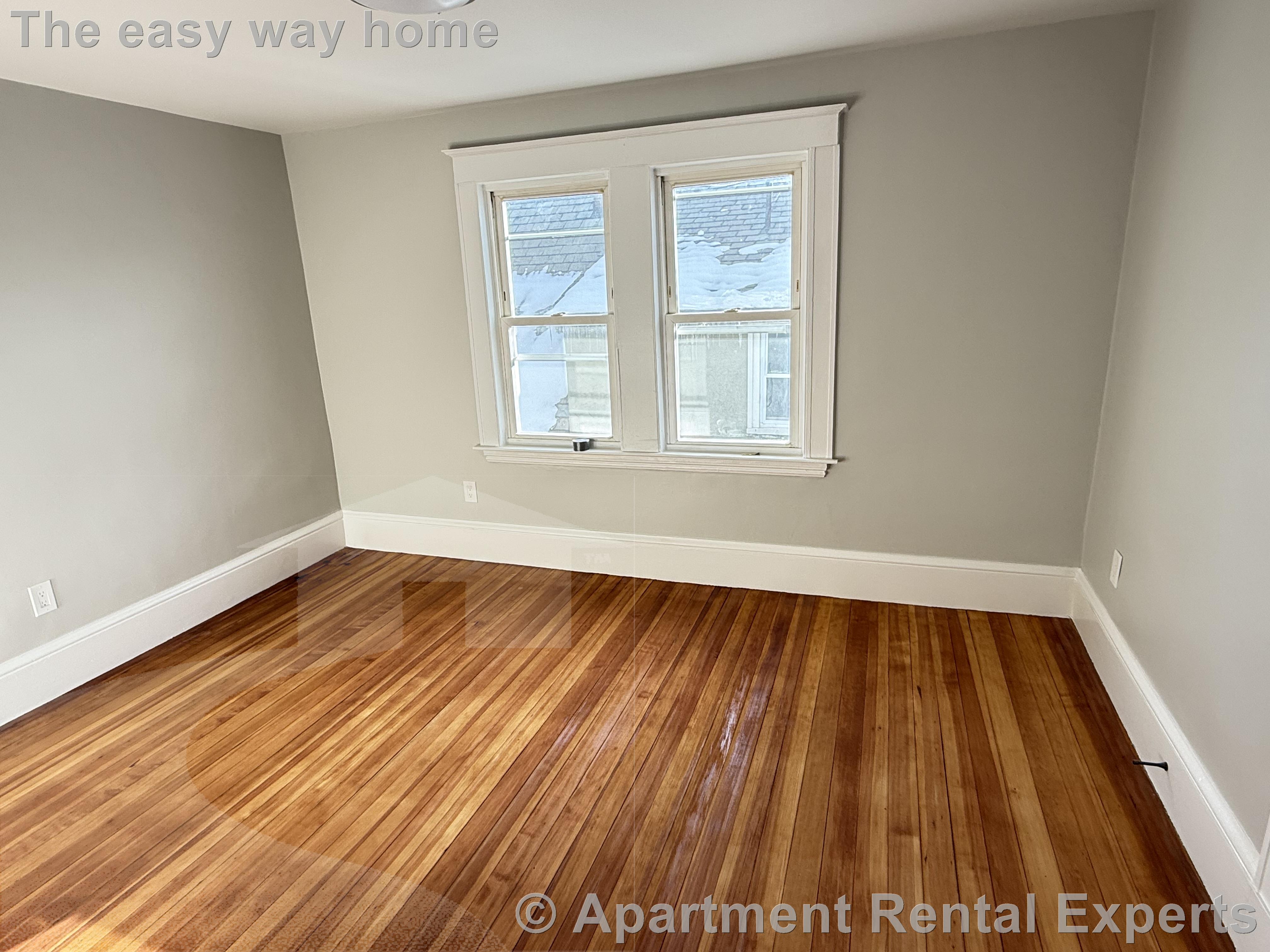 7 Dickson St, Teele Square