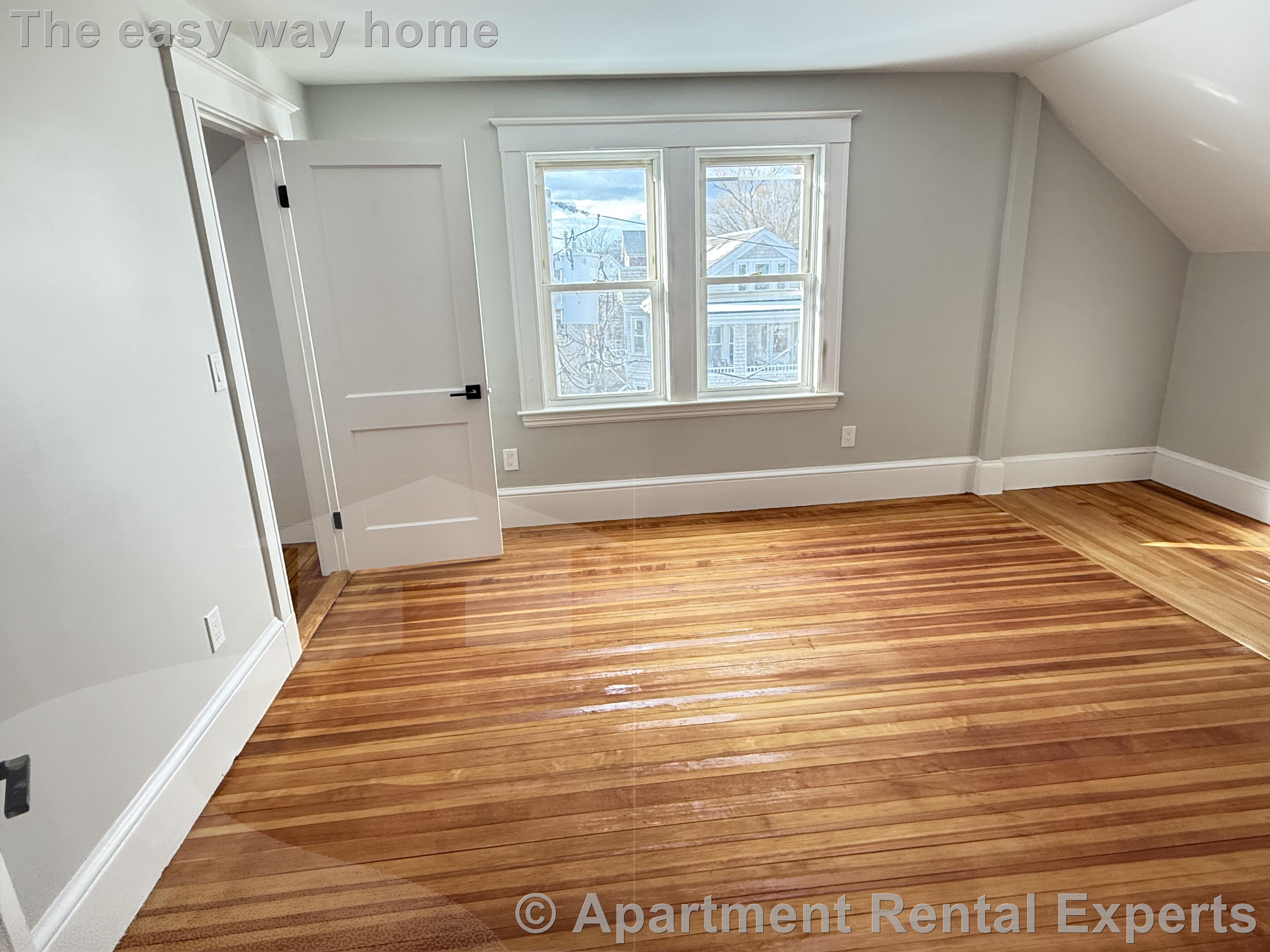 7 Dickson St, Teele Square