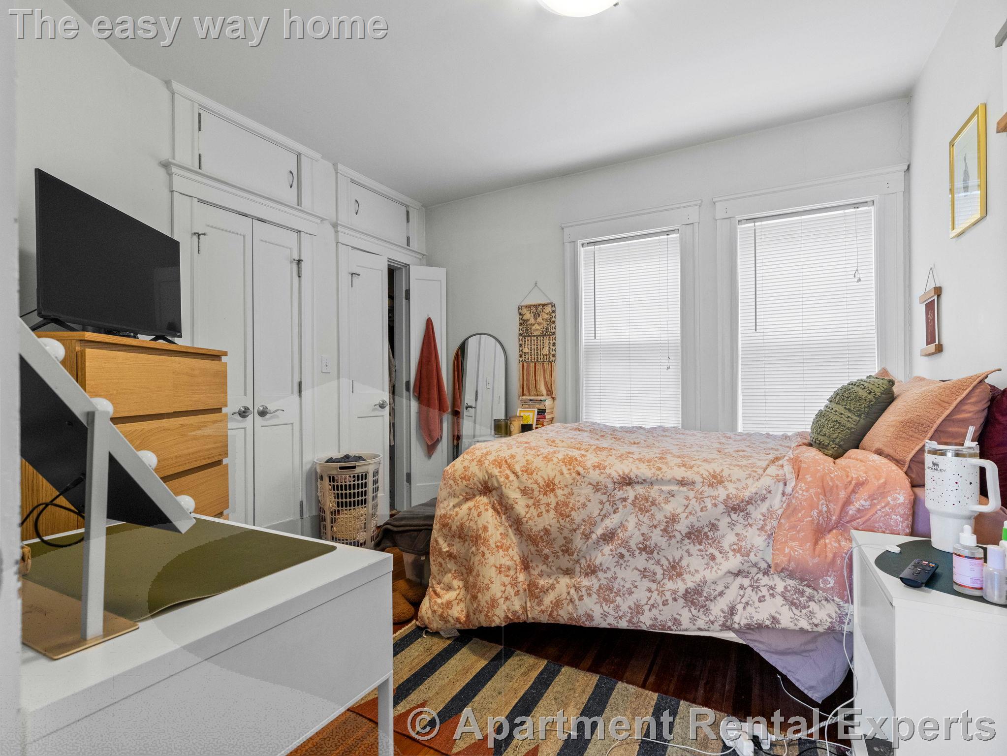 80 Bowdoin St, Tufts