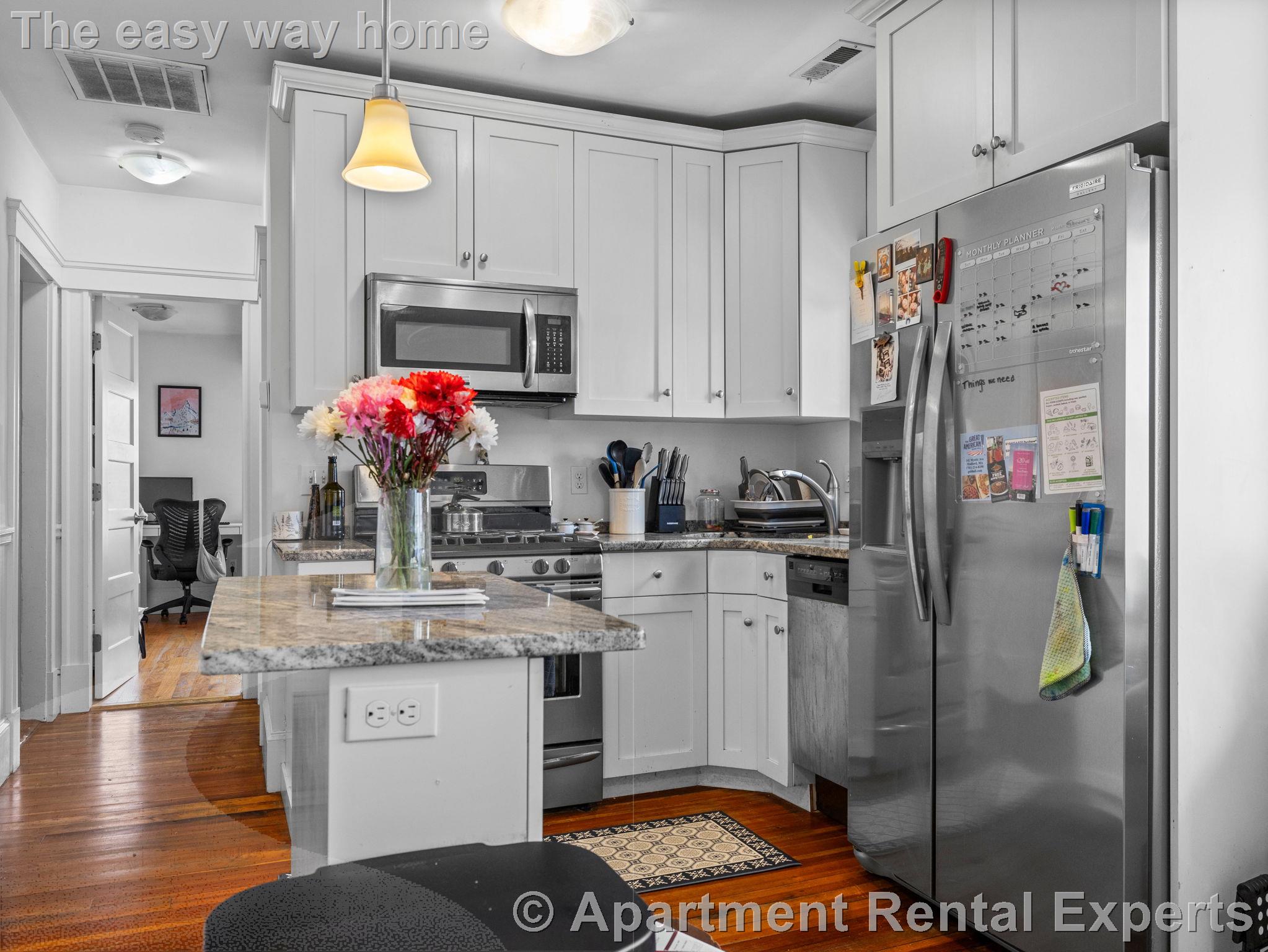 78 Bowdoin St, Tufts