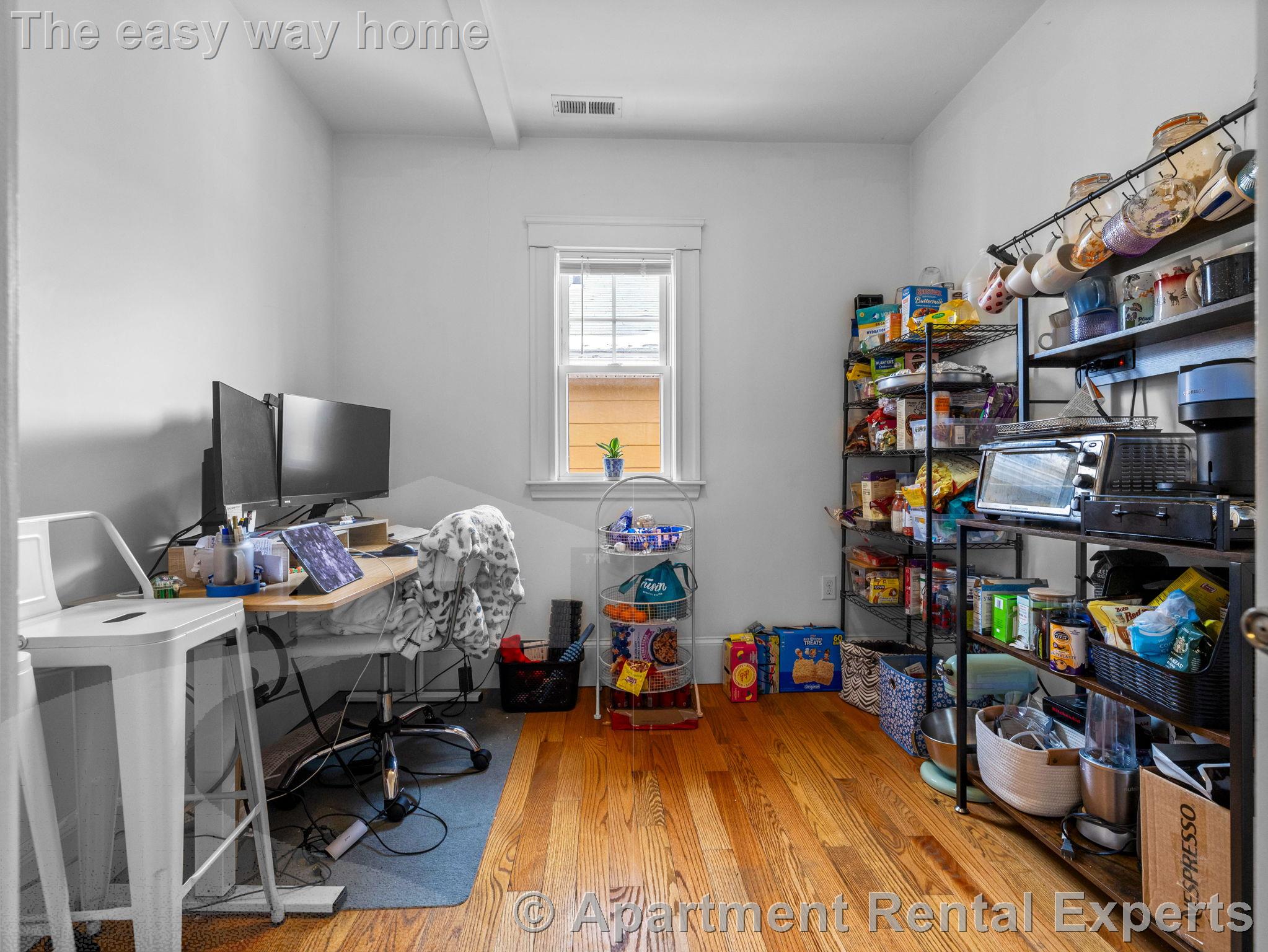 78 Bowdoin St, Tufts