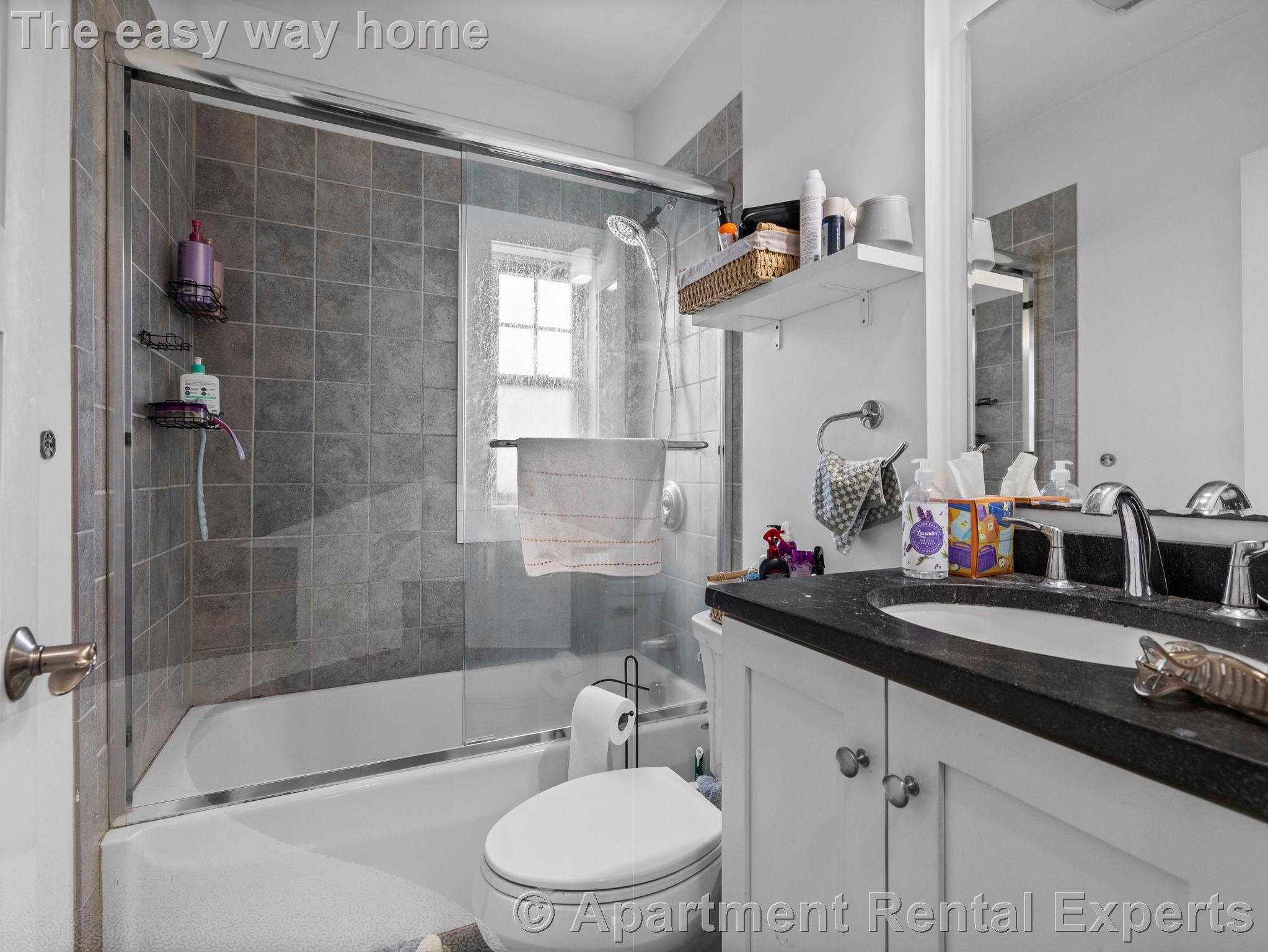 78 Bowdoin St, Tufts