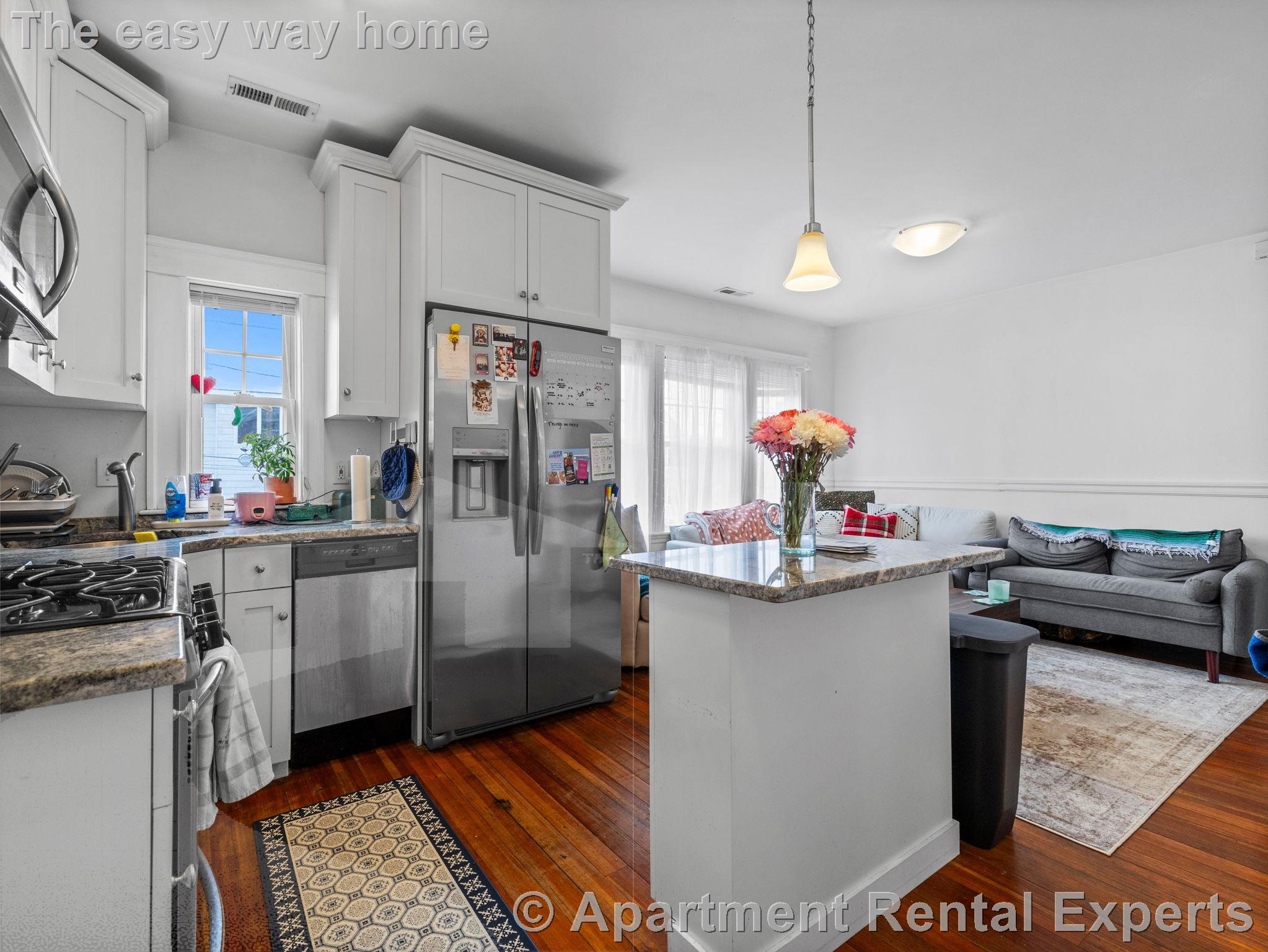 78 Bowdoin St, Tufts