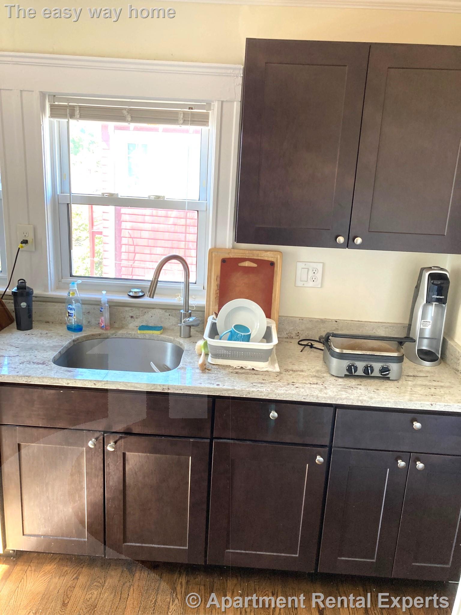 119 Burget Ave, Tufts