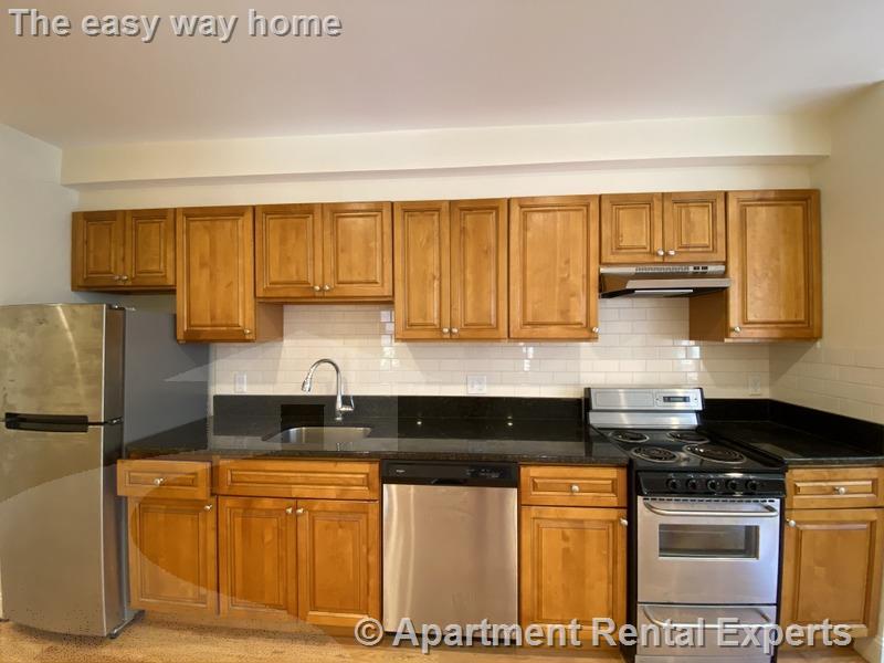 379 Harvard St, Harvard Square