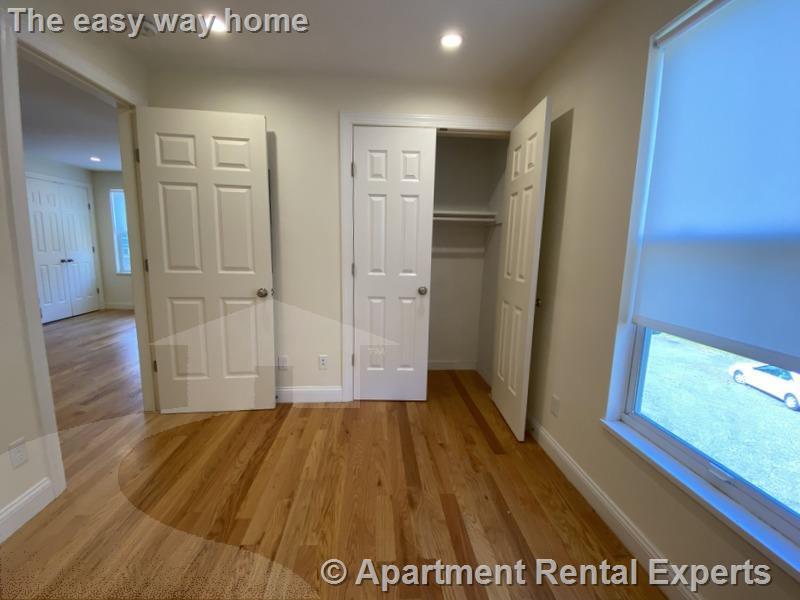 379 Harvard St, Harvard Square