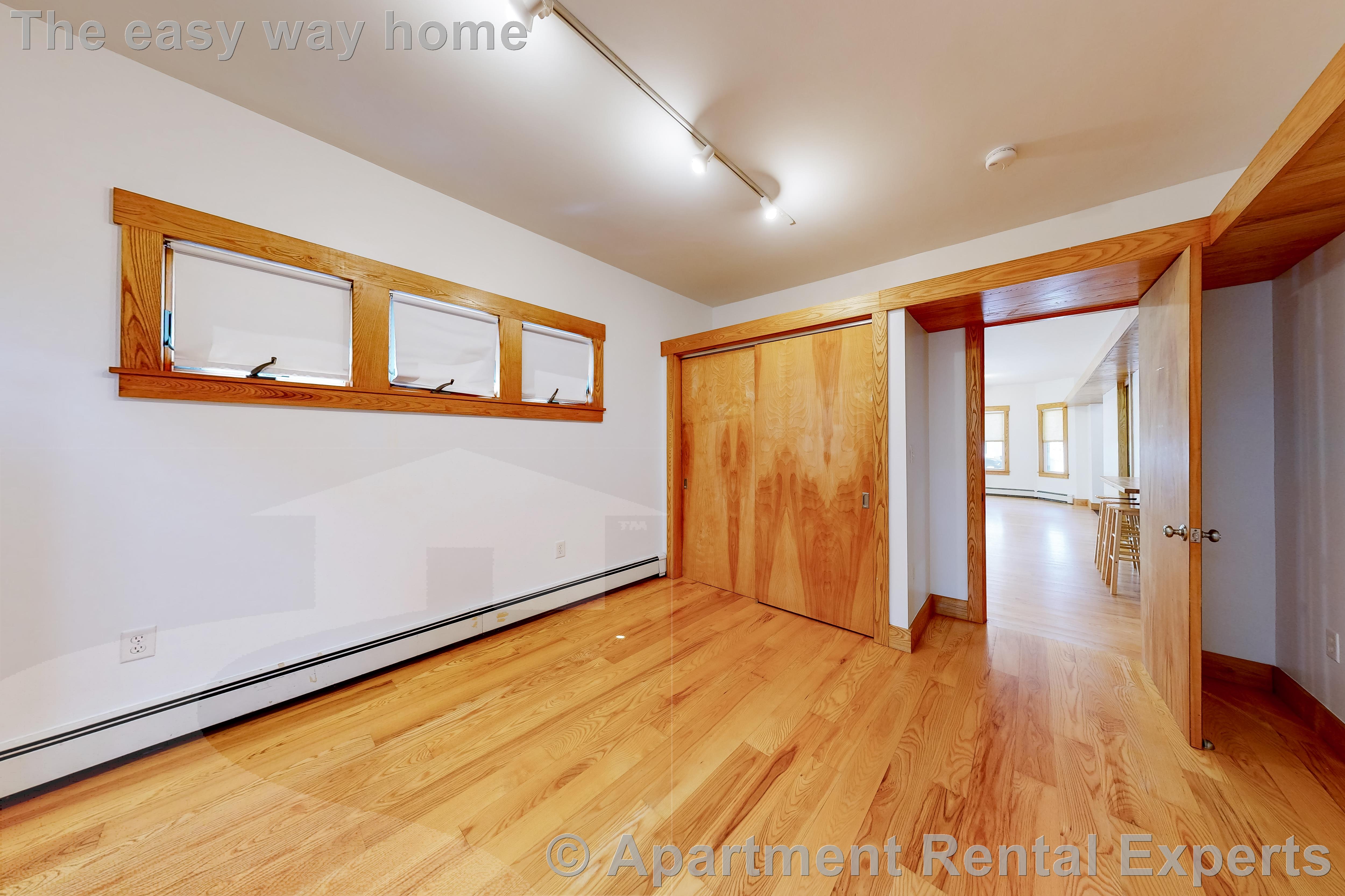 178 Columbia St, Central Square