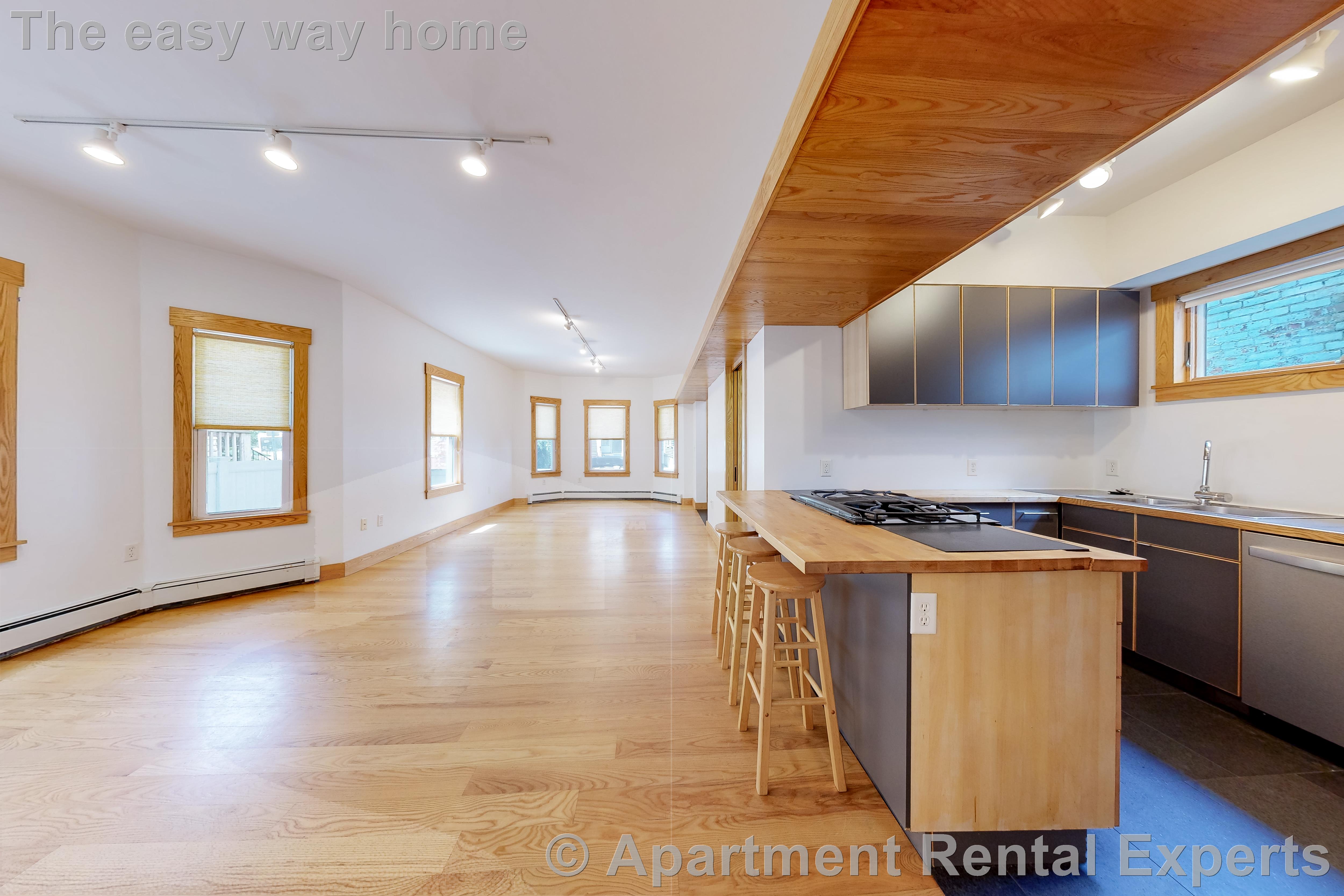 178 Columbia St, Central Square