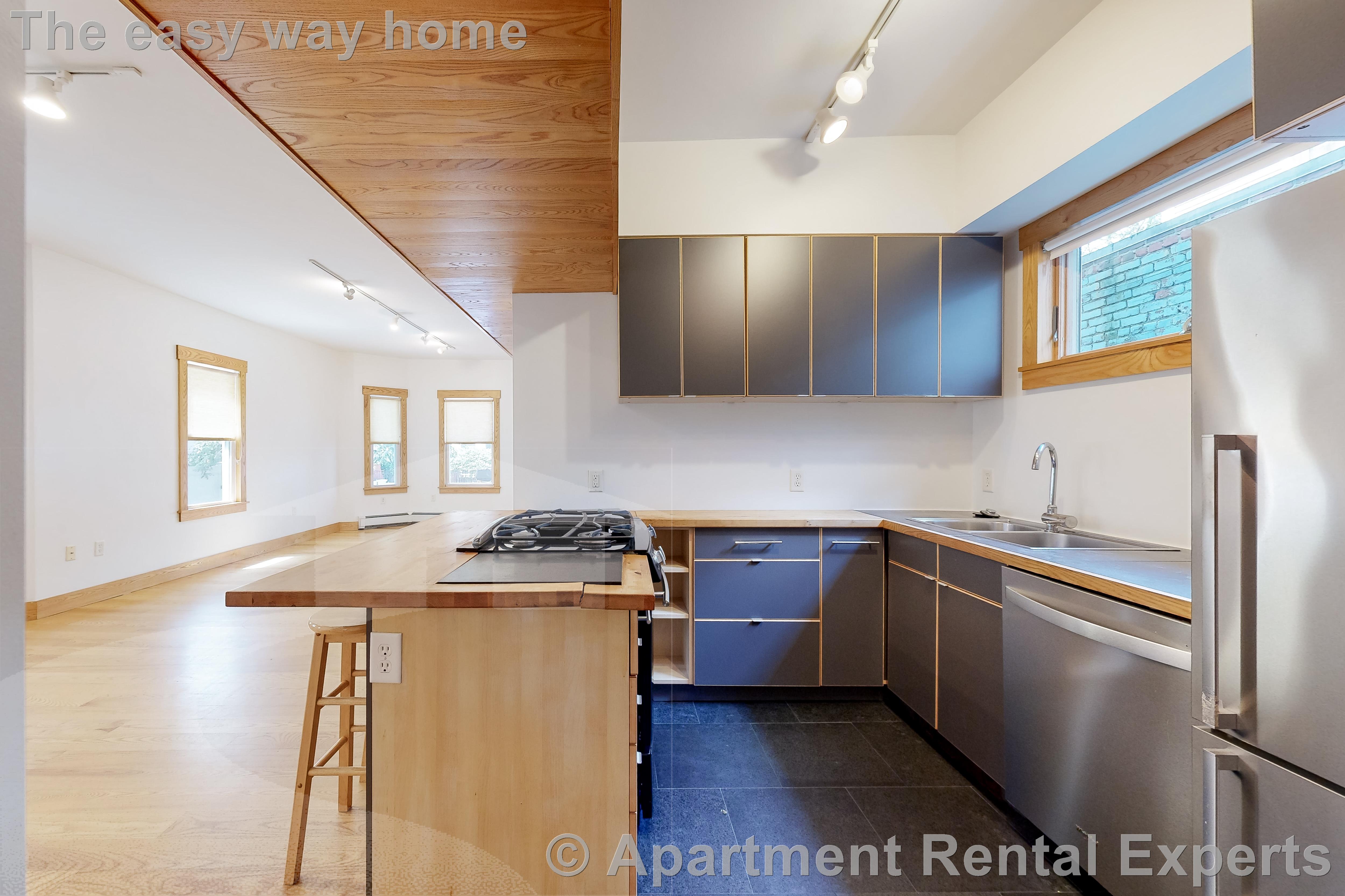 178 Columbia St, Central Square