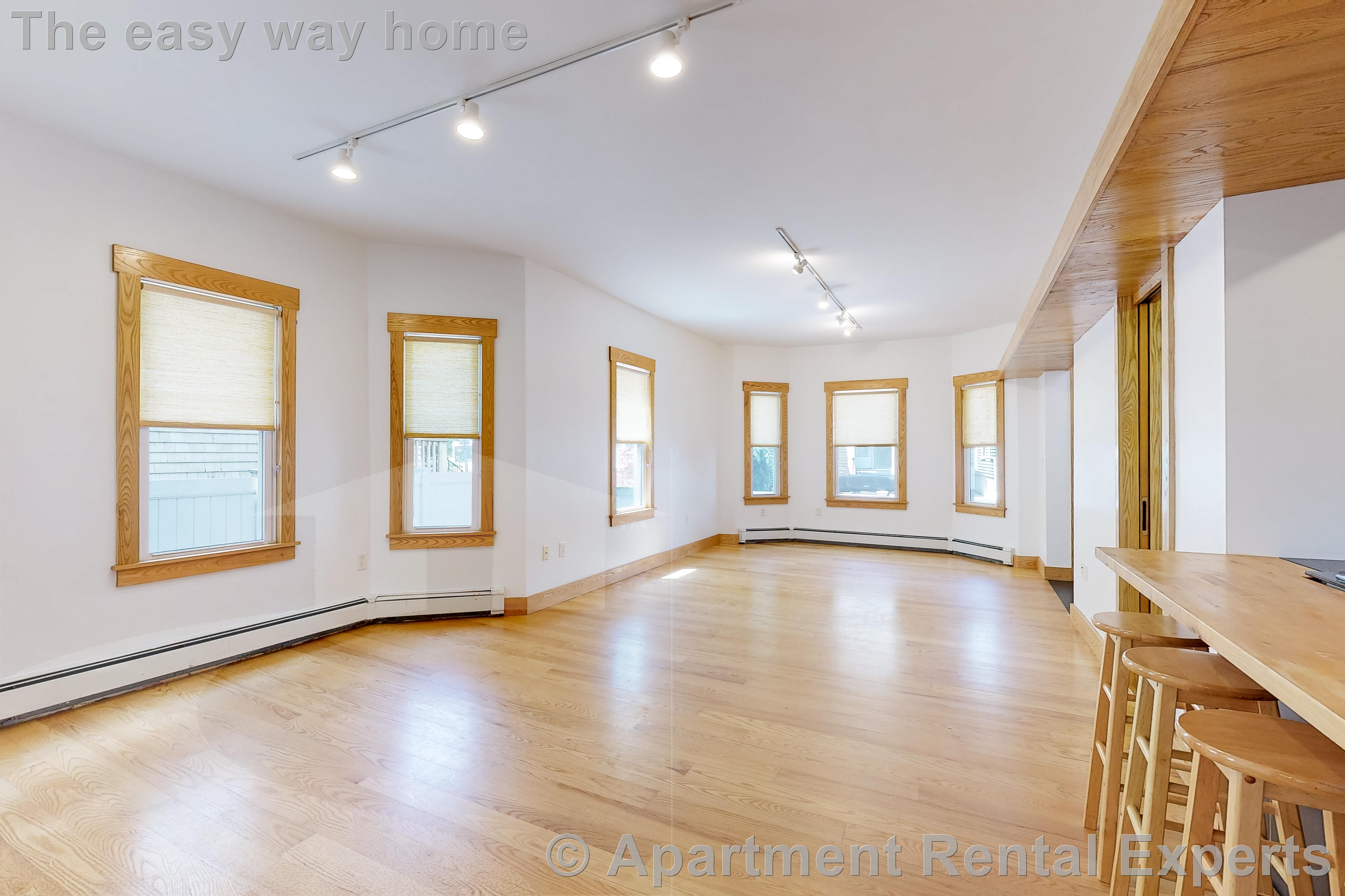 178 Columbia St, Central Square