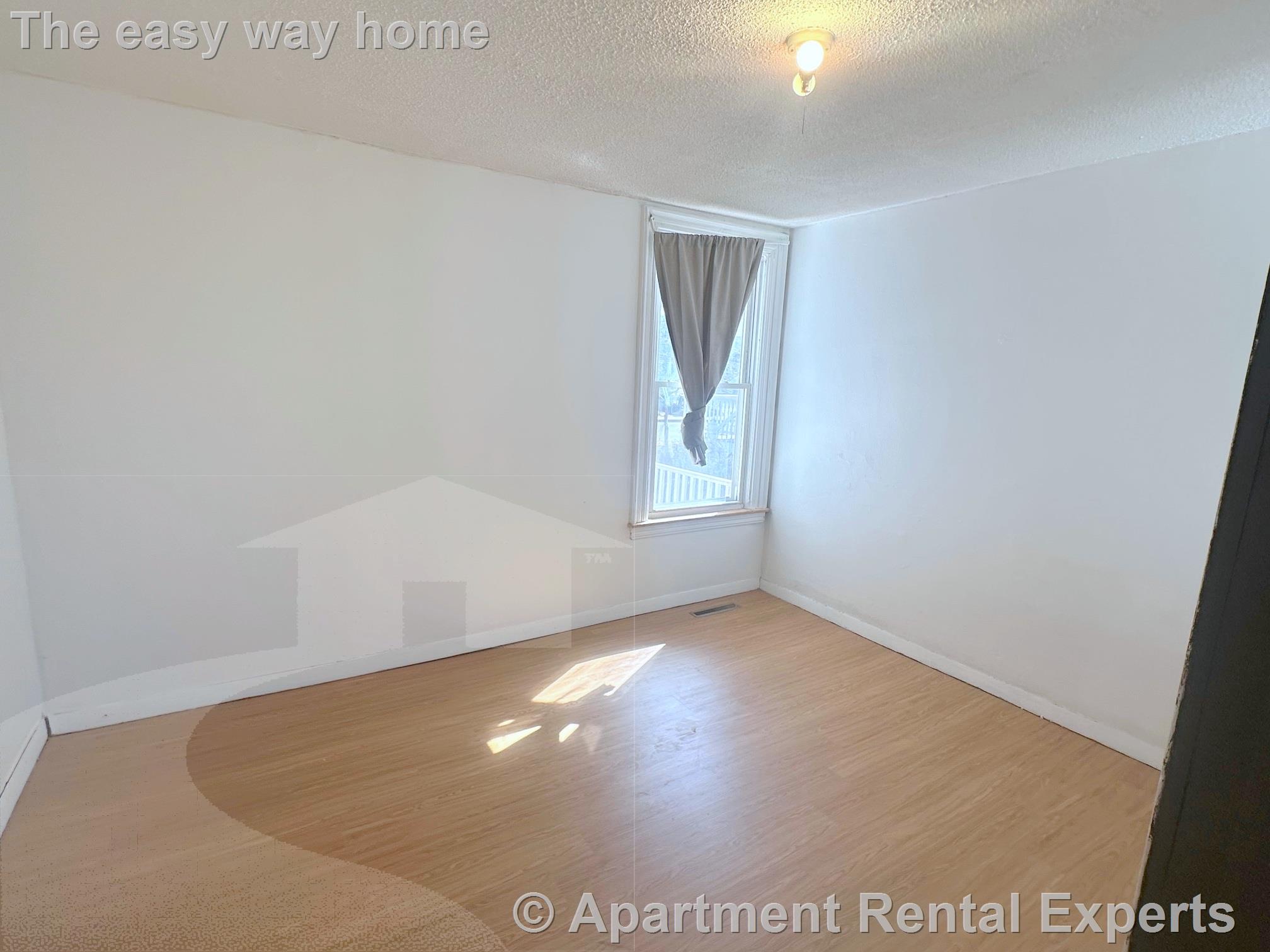 47 Harvard Ave, Tufts