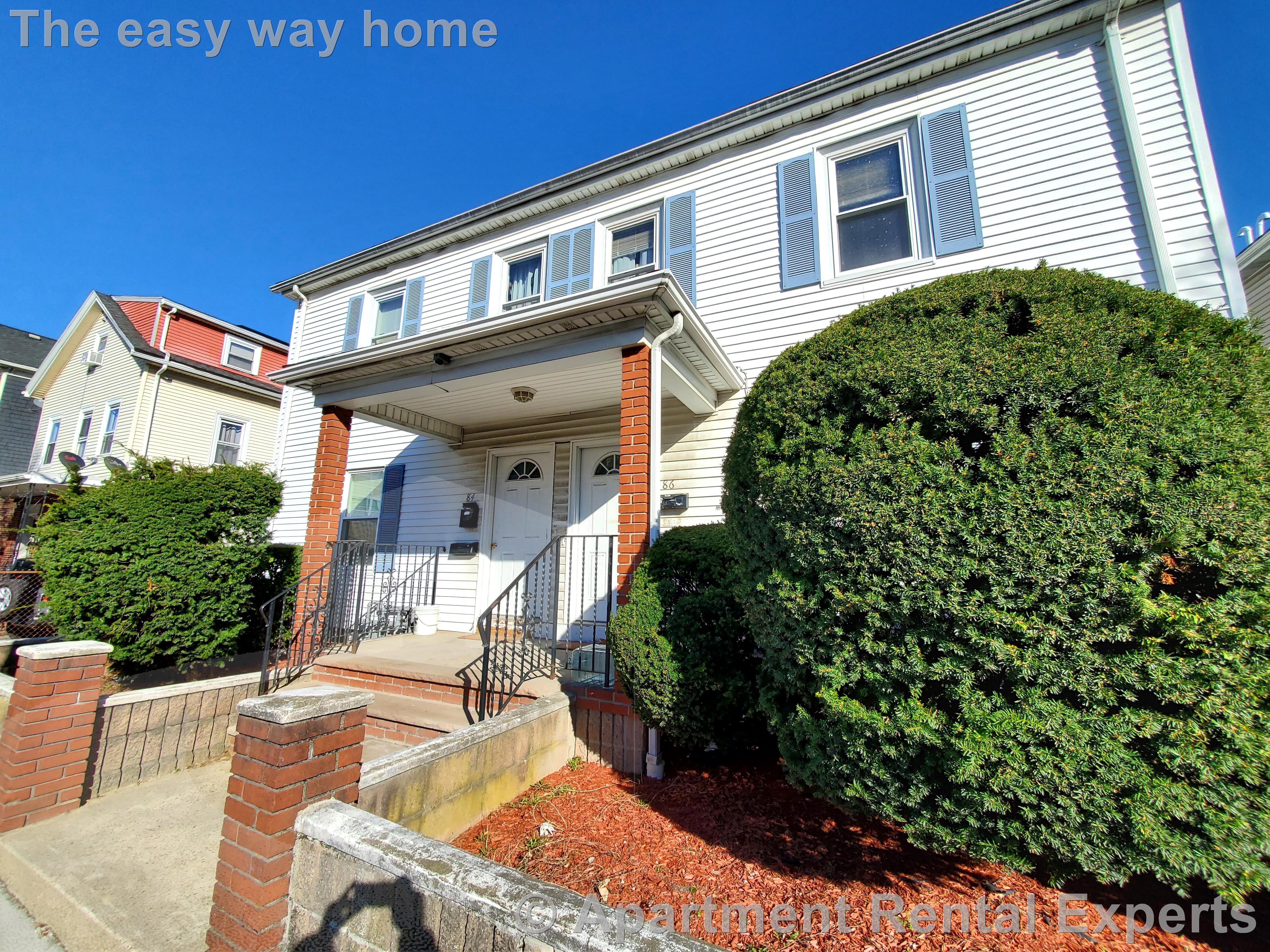 84 Cross St, Sullivan Square