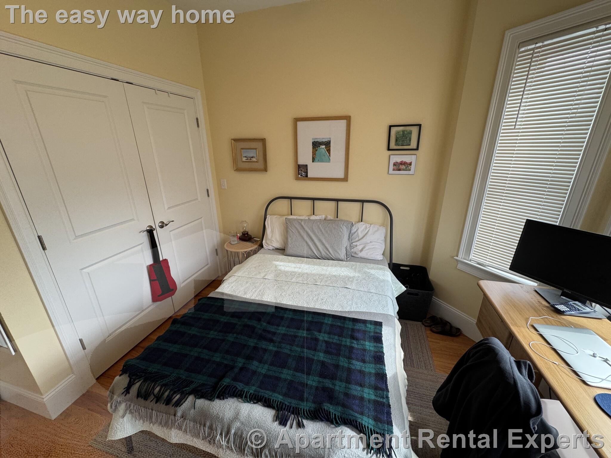 116-118 Holland St, Davis Square