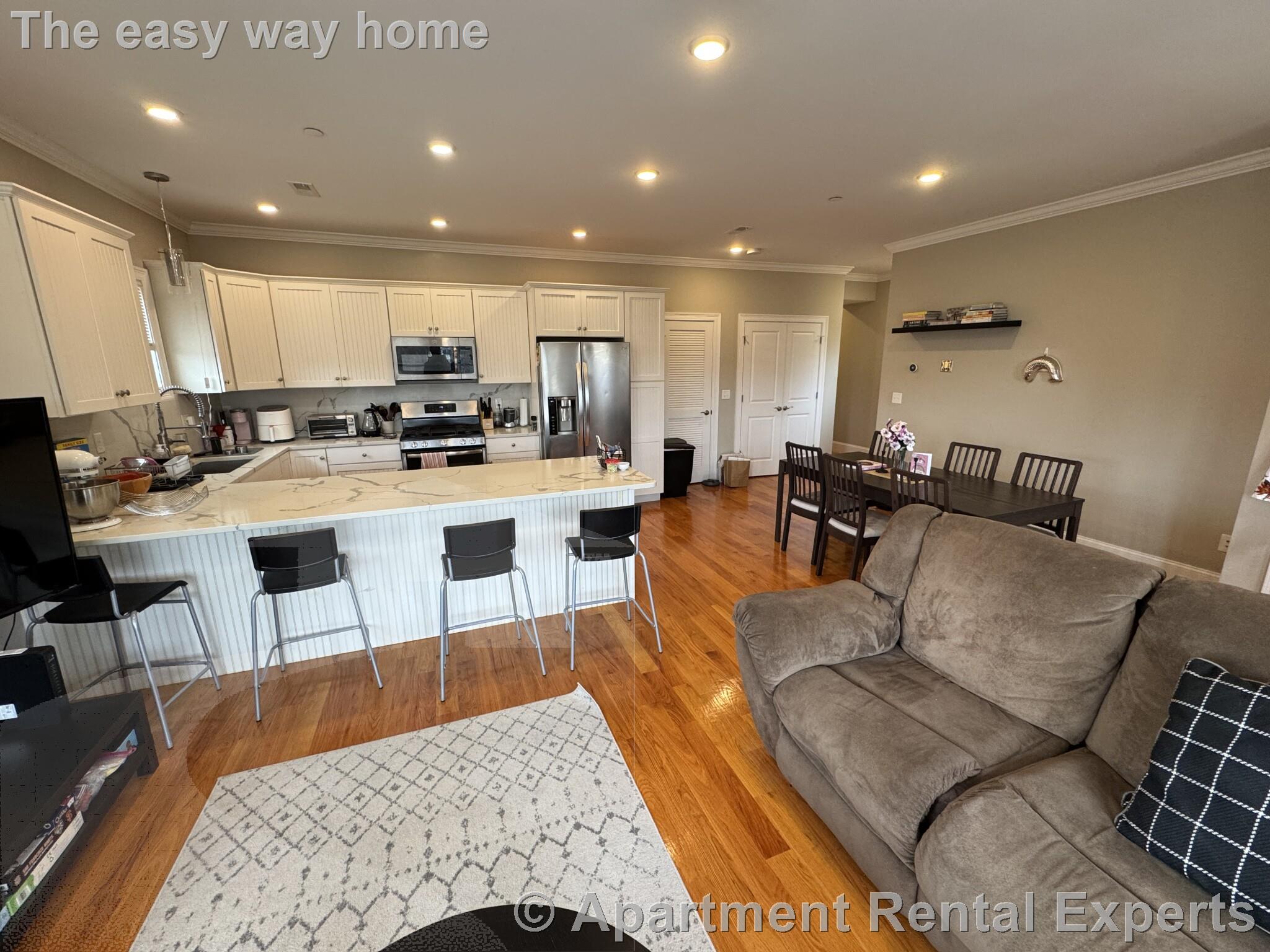 116-118 Holland St, Davis Square