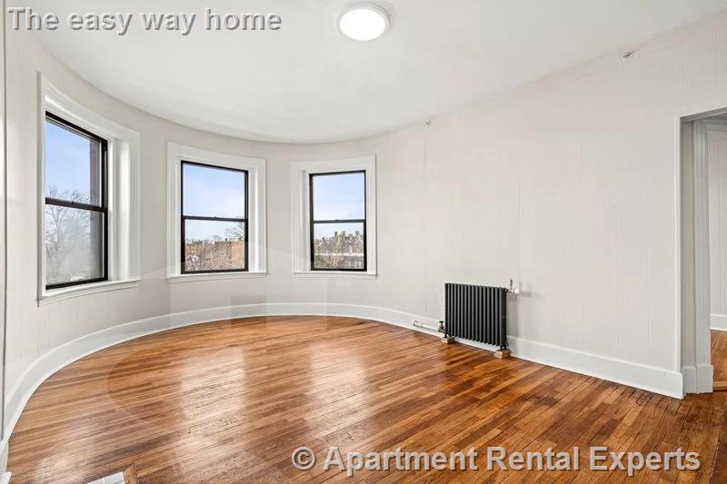 1010 Massachusetts Ave, Harvard Square