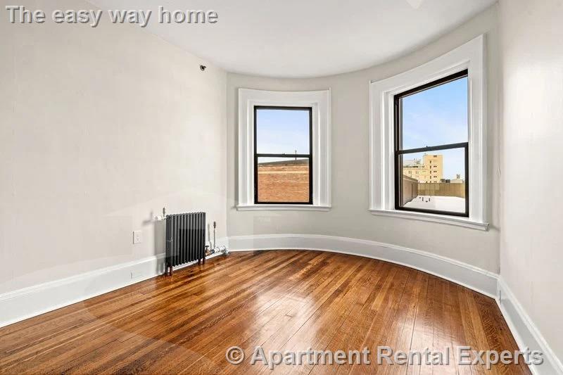 1010 Massachusetts Ave, Harvard Square