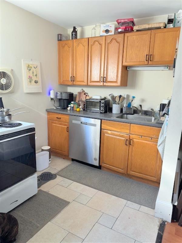 388 Somerville Ave, Somerville