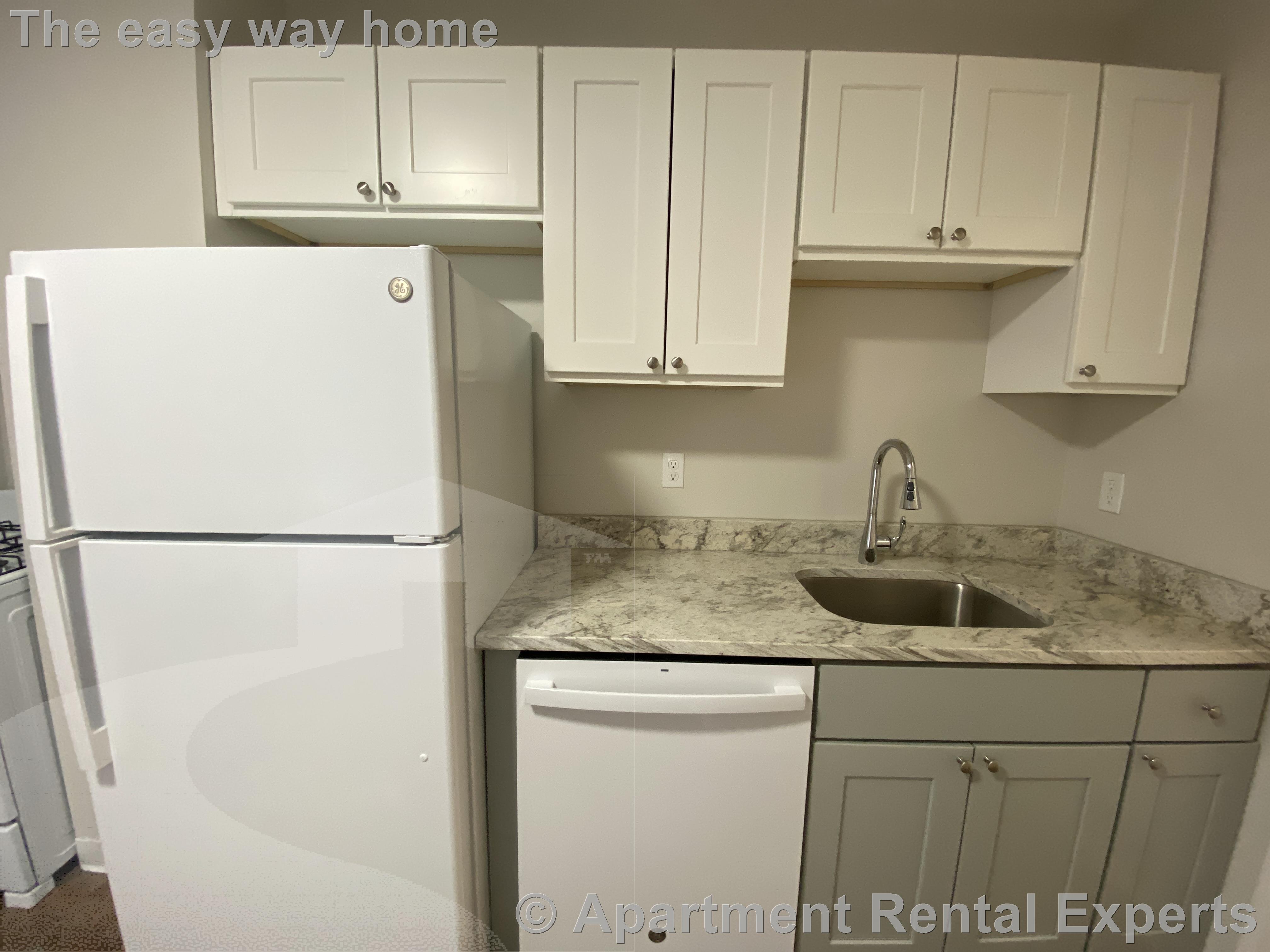 790 Main St, Central Square