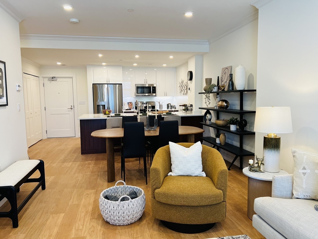 201 Sherman Rd, Chestnut Hill