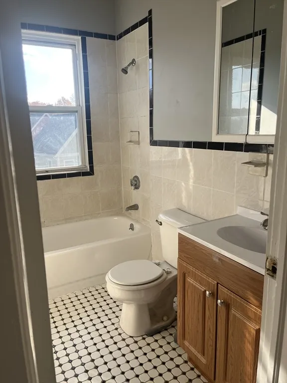 52 Mascot St, Dorchester