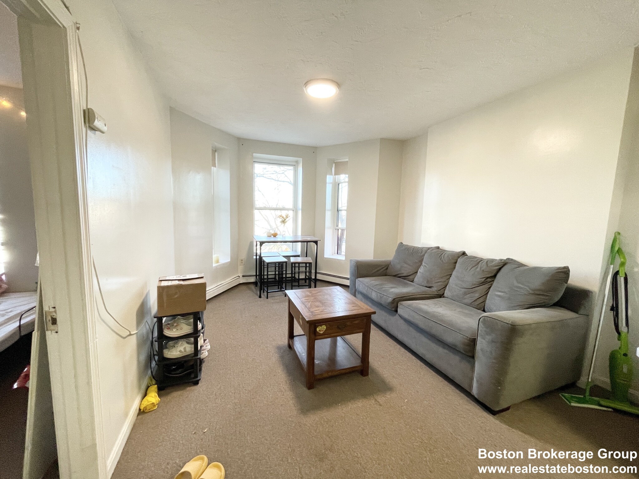 90 Hammond St, Roxbury