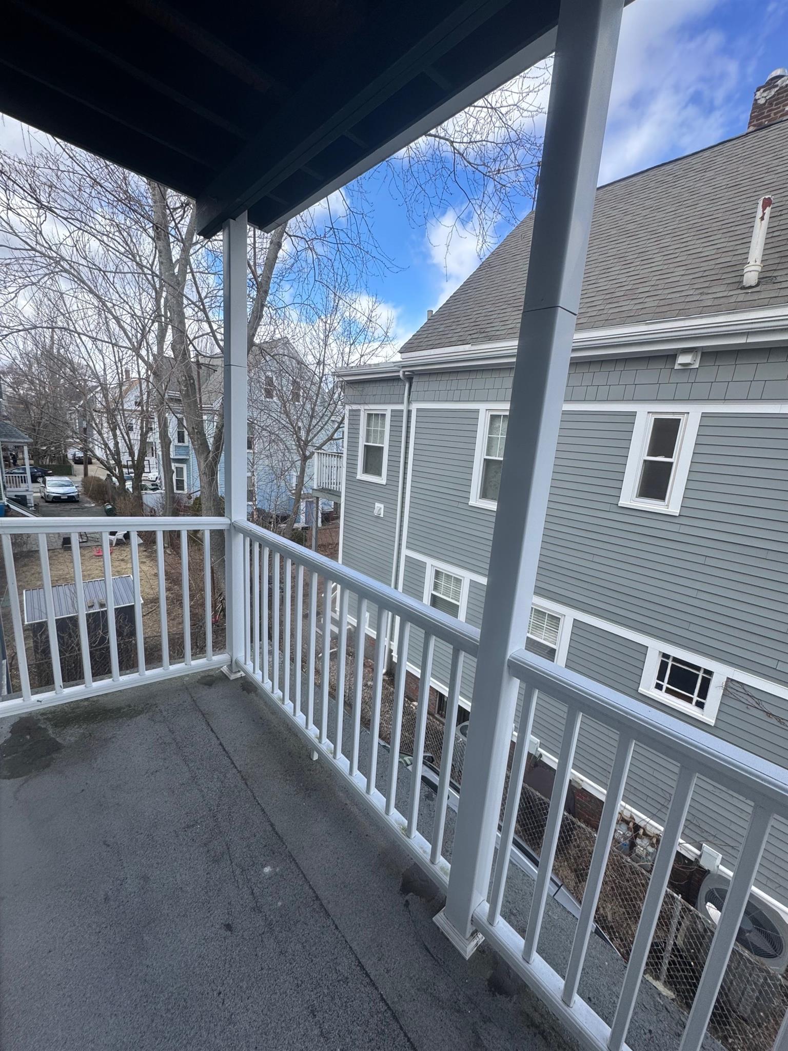 325 Highland Ave, Powder House Square