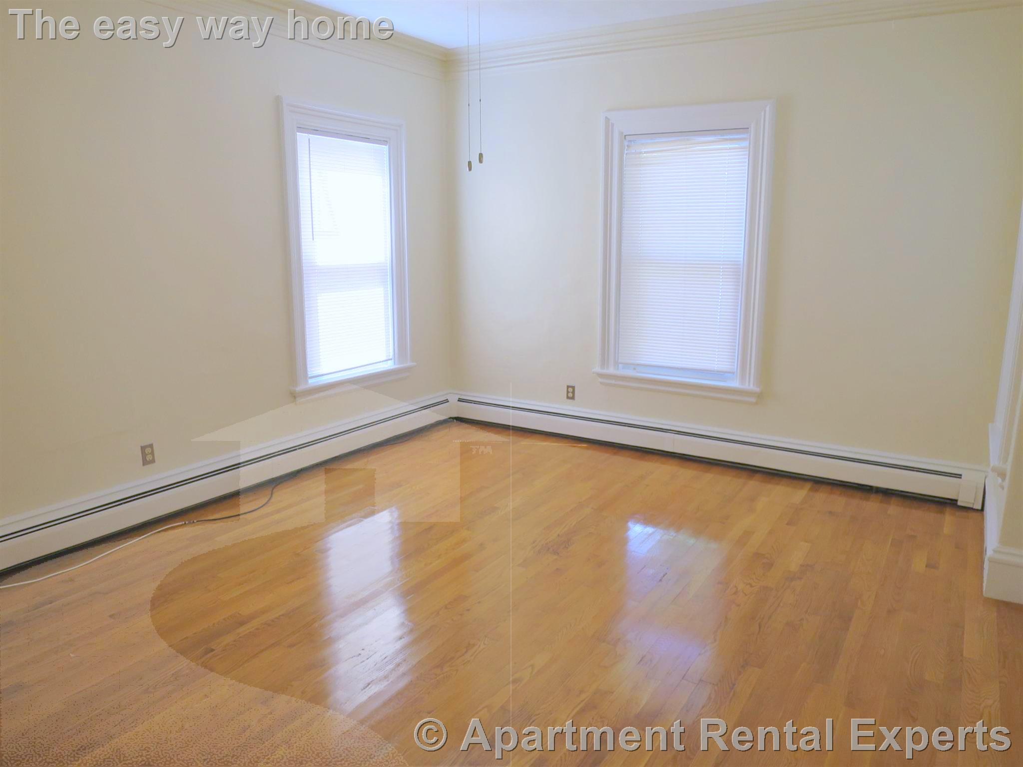 18 Meridian St, Malden Center