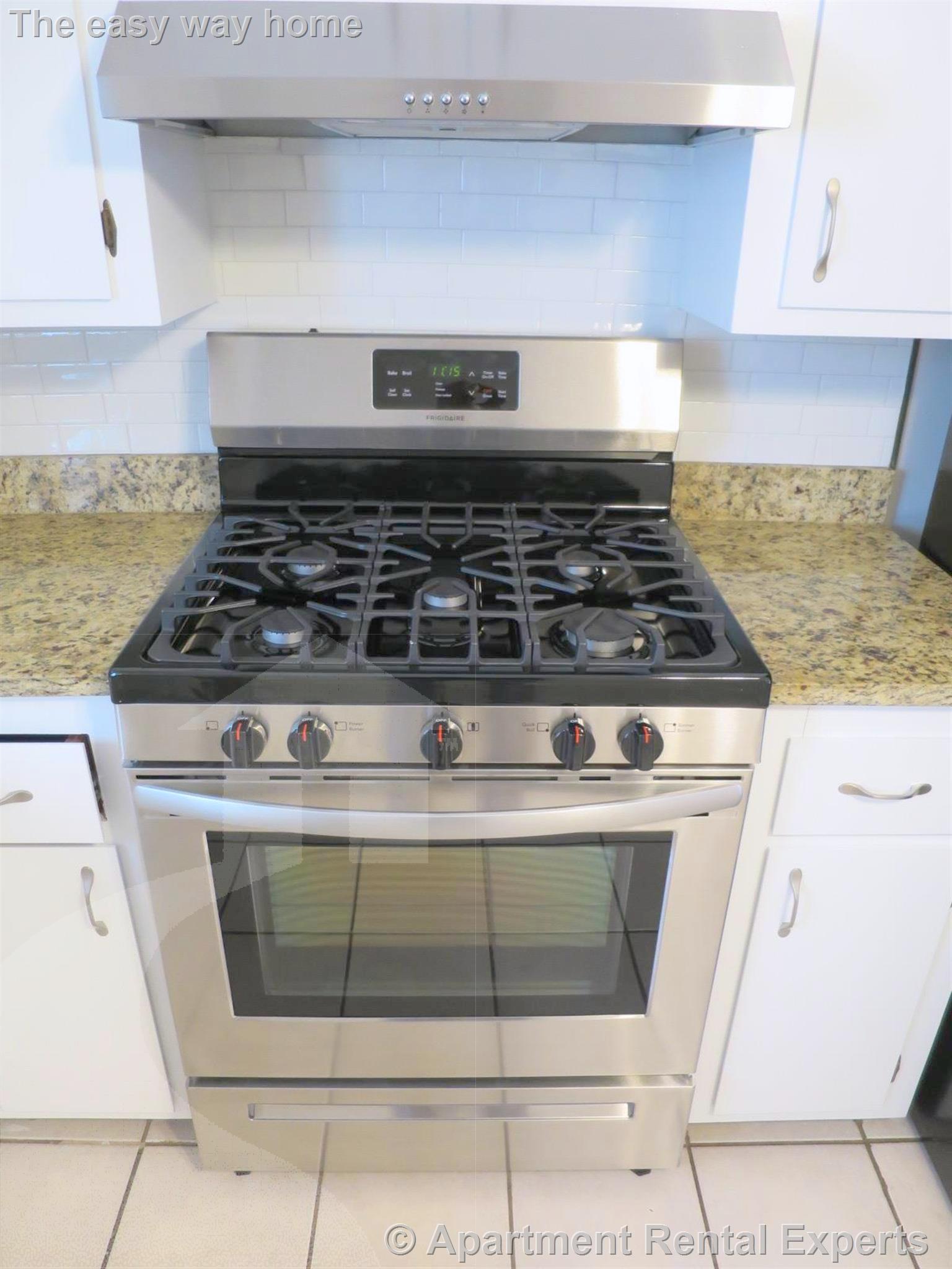 18 Meridian St, Malden Center