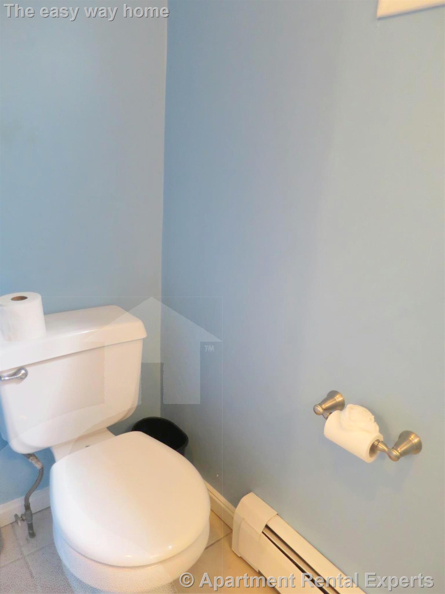 18 Meridian St, Malden Center