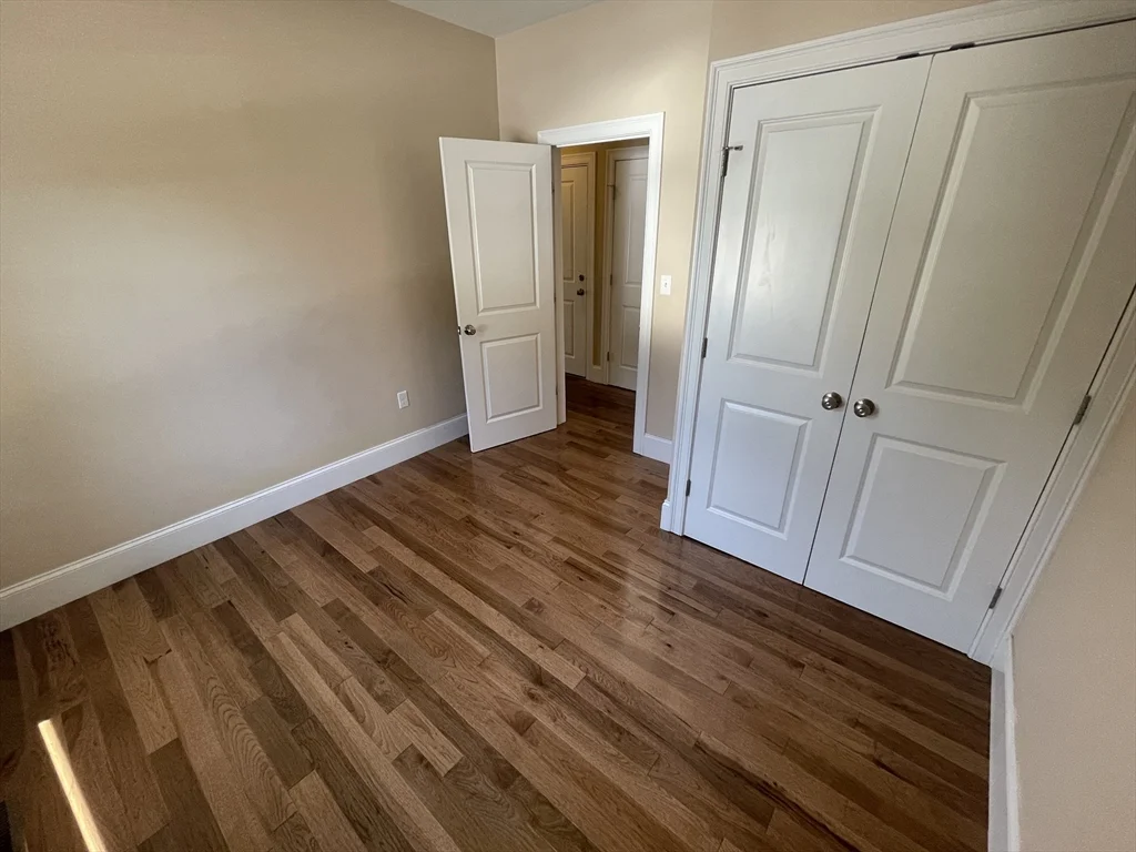 7 Wendell Pl, South Boston