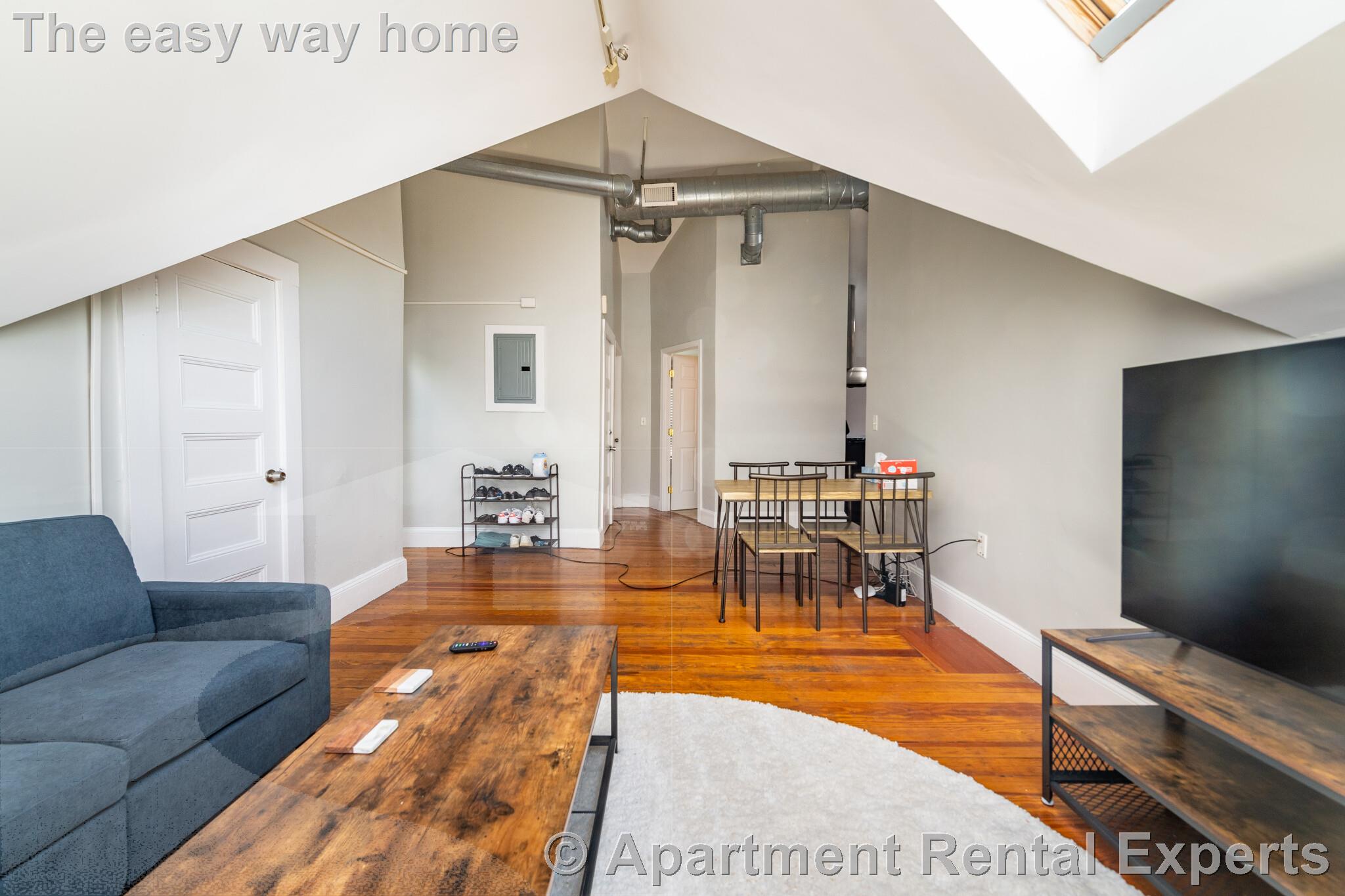 98 Elm St, Porter Square