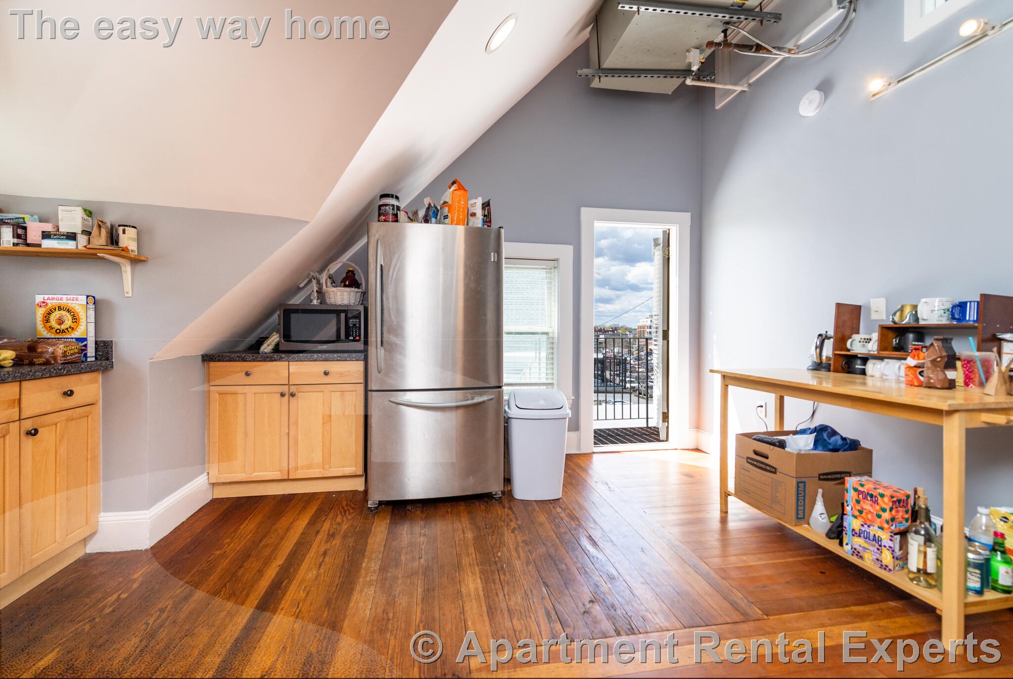 98 Elm St, Porter Square