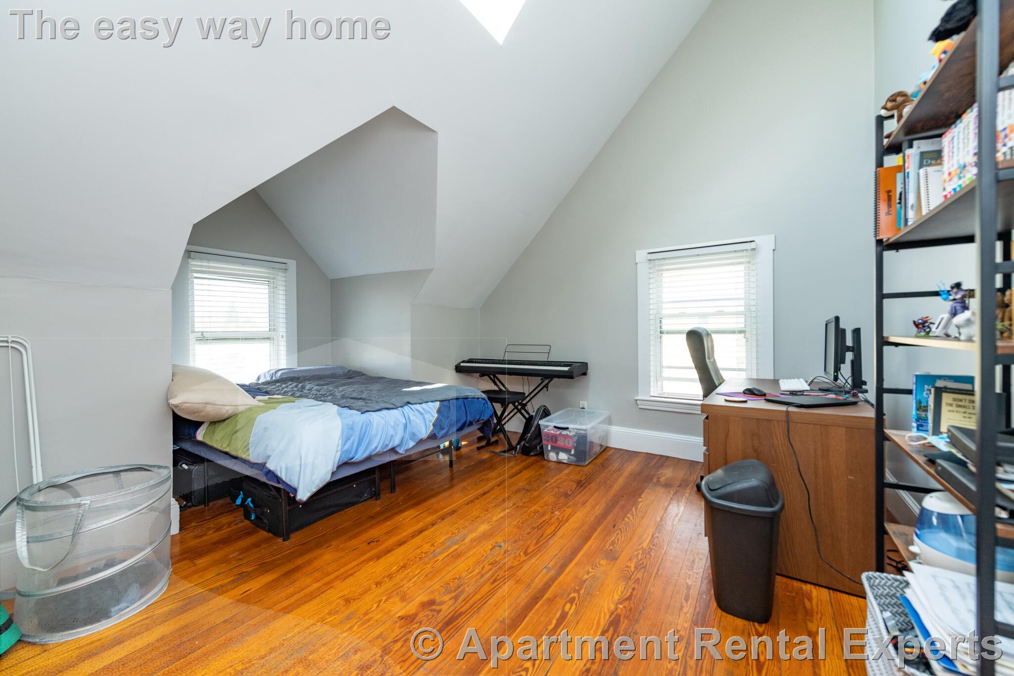 98 Elm St, Porter Square