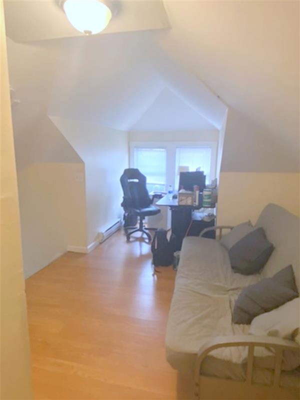 76 Hooker Ave, West Somerville