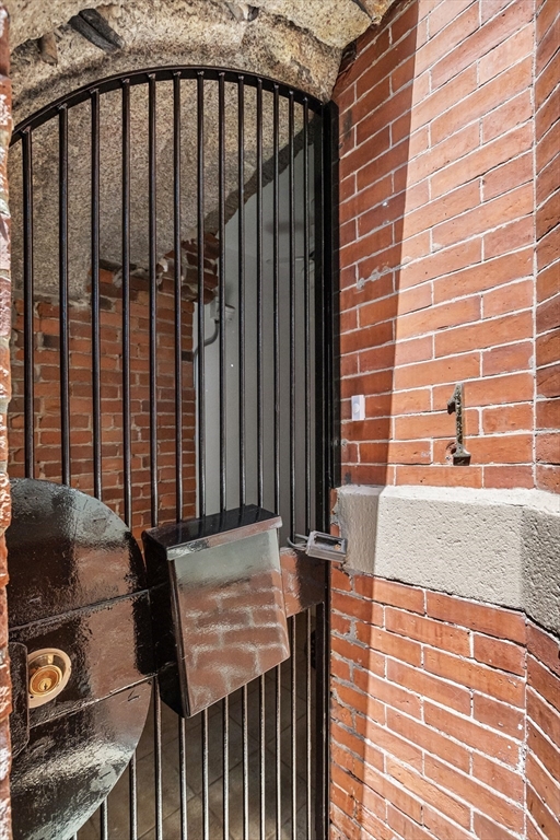 131 Warren Ave, South End