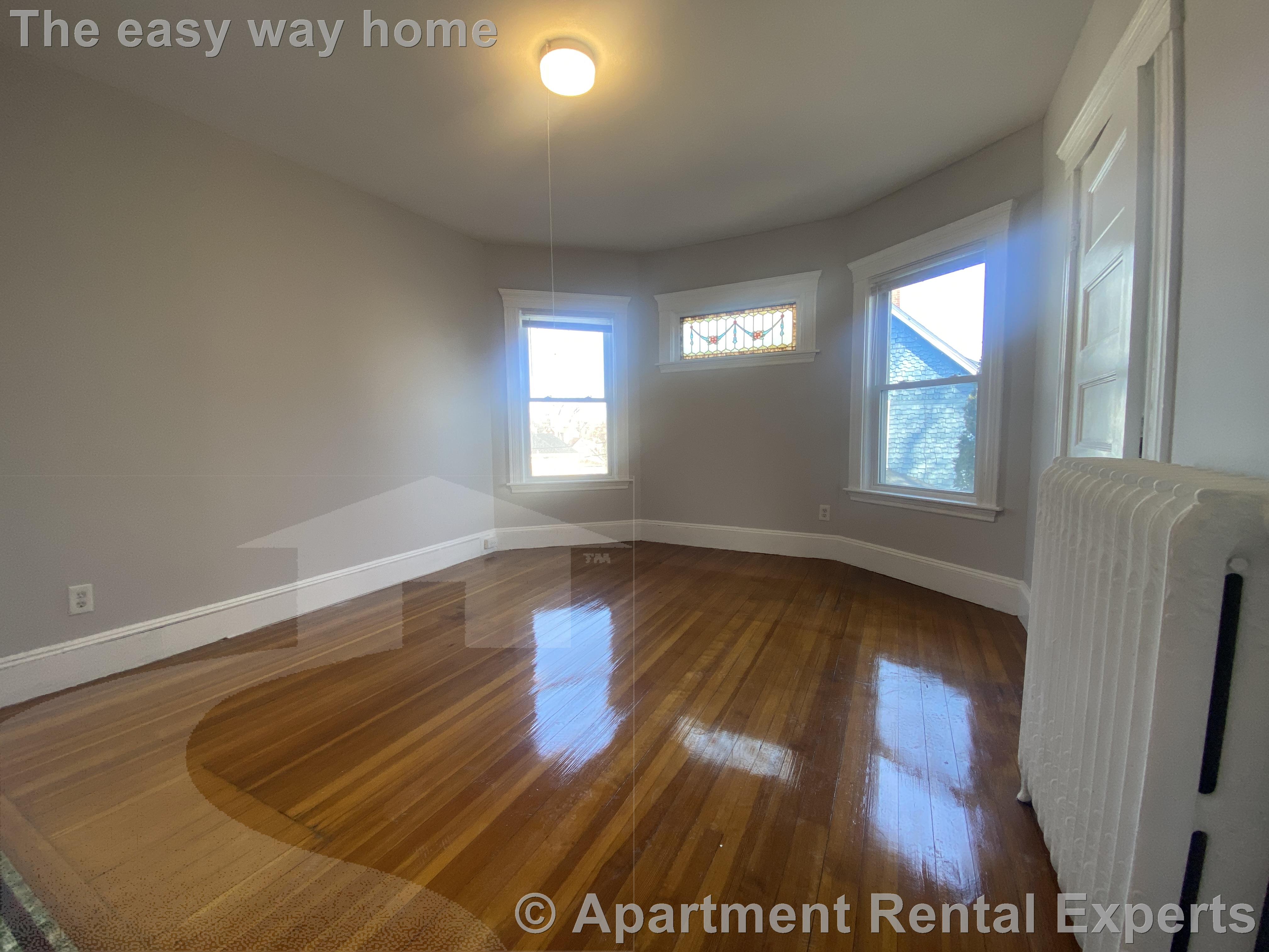 22 Adams St, Winthrop