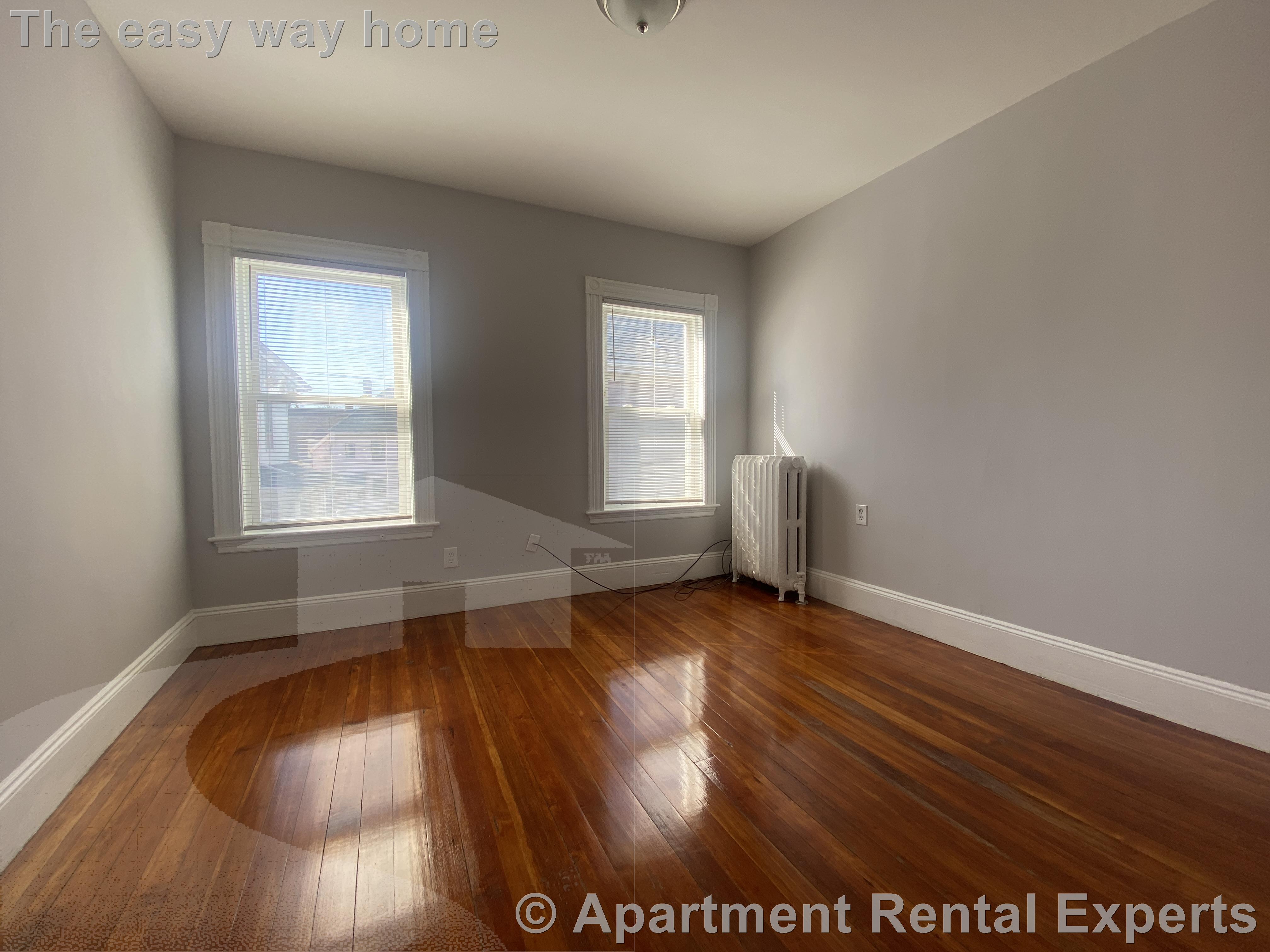 22 Adams St, Winthrop