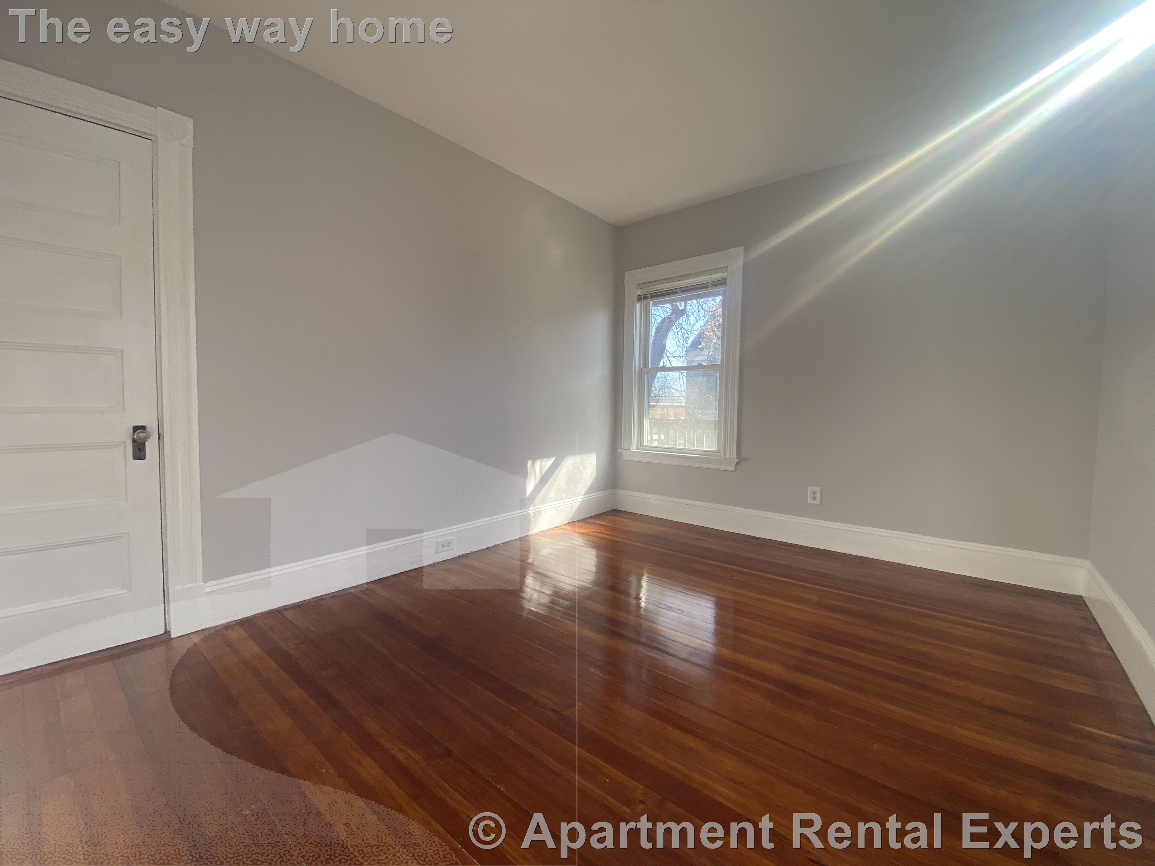 22 Adams St, Winthrop