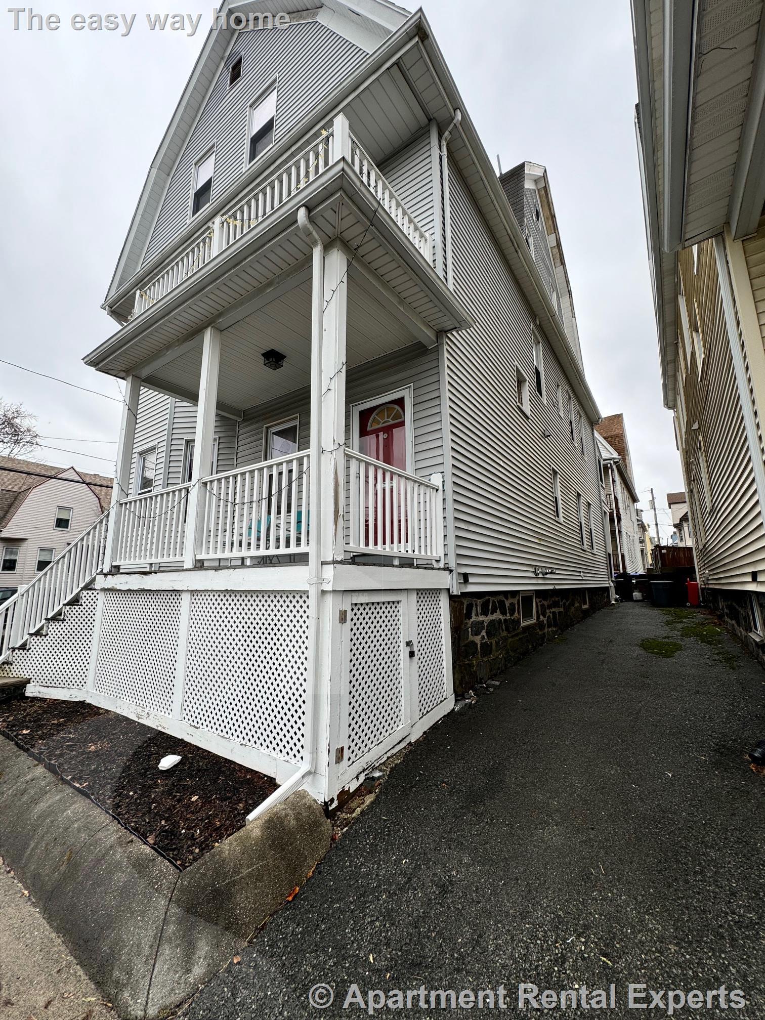 19 Wheeler Ave, Magoun Square