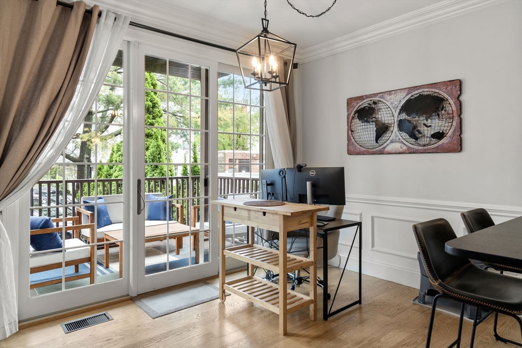 192 W 6th St, South Boston