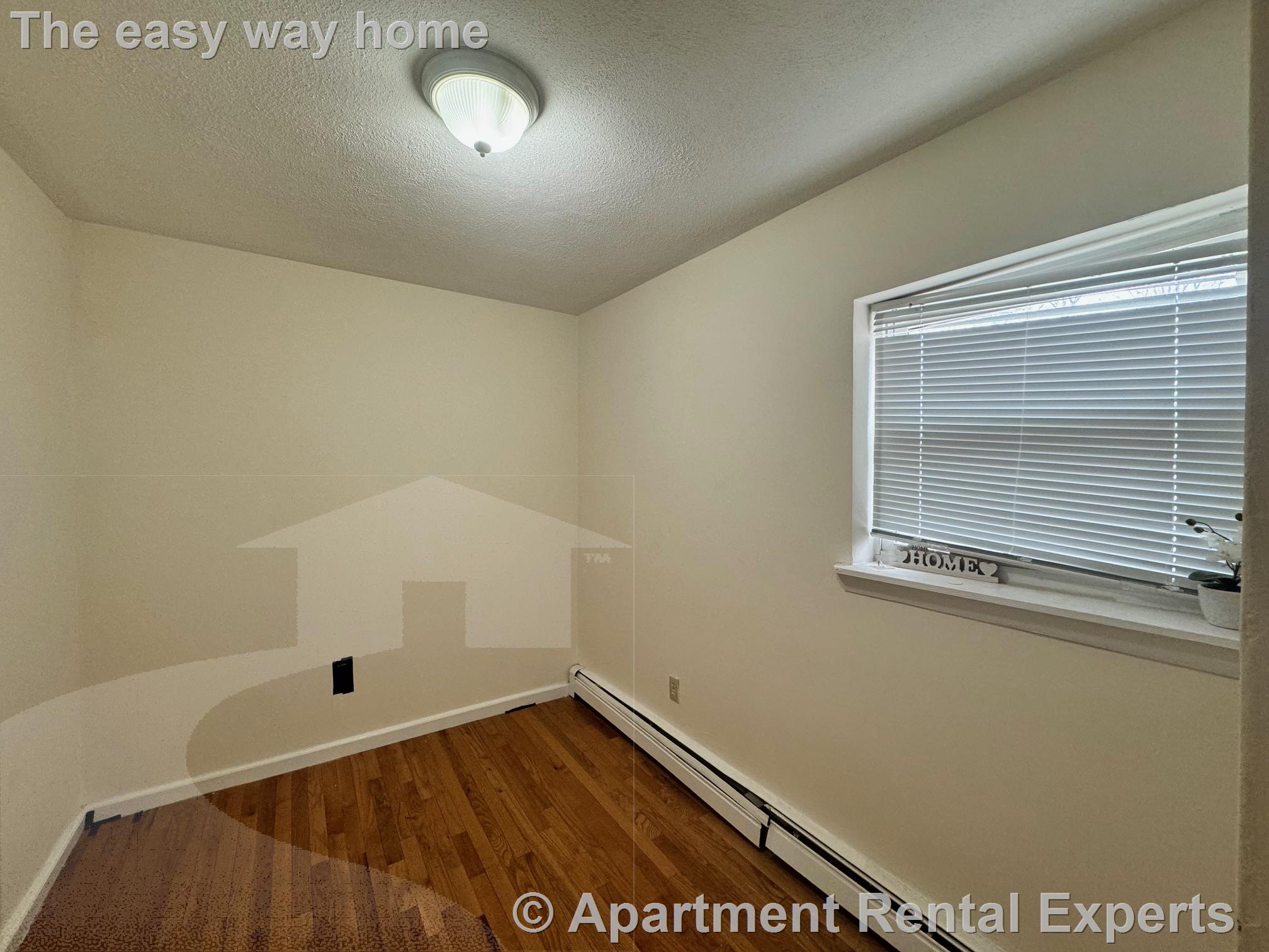 19 Pine St, Central Square