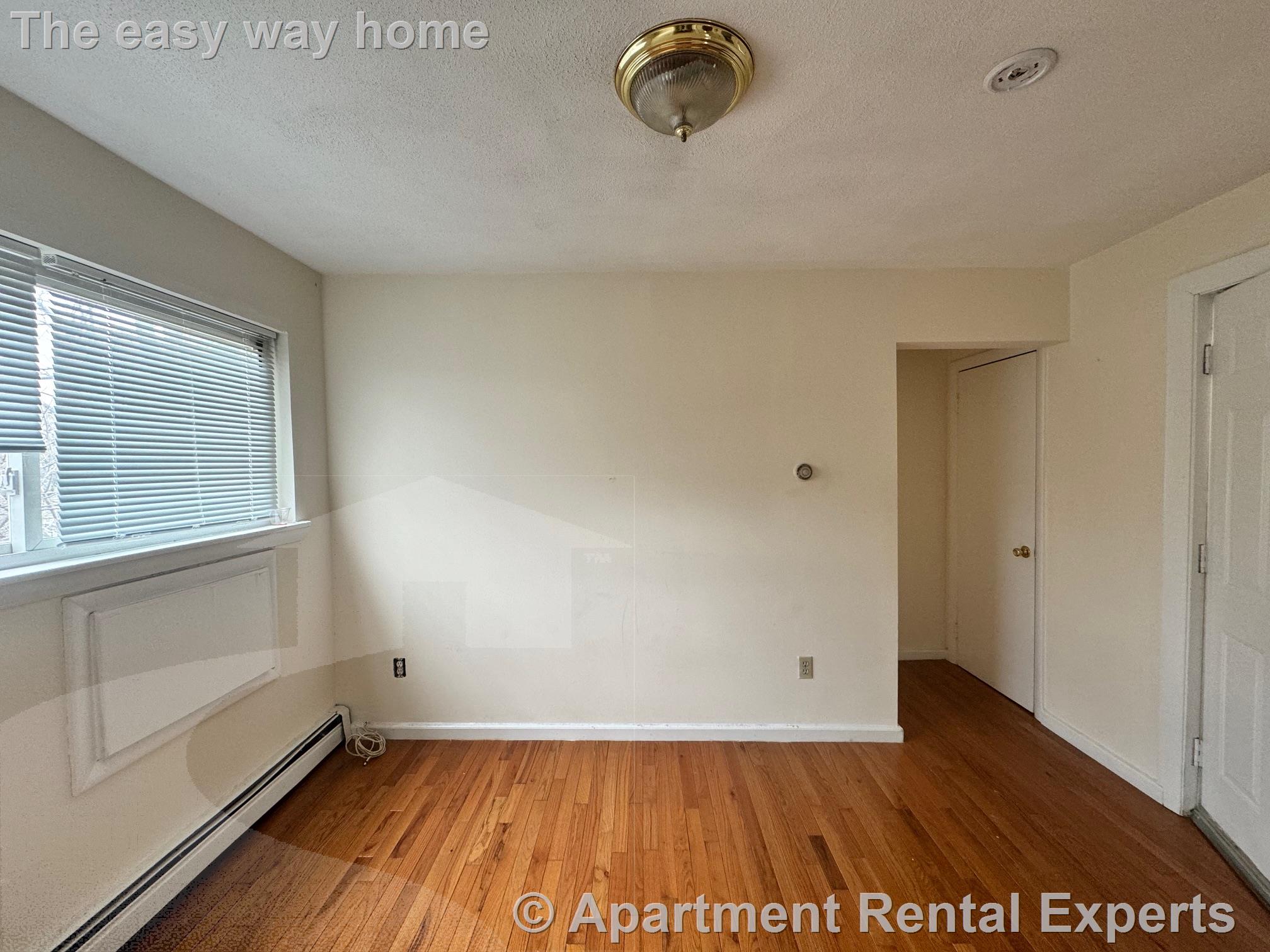 19 Pine St, Central Square