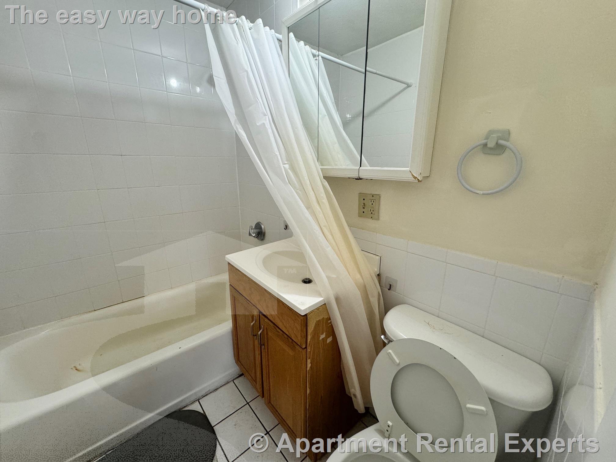 19 Pine St, Central Square