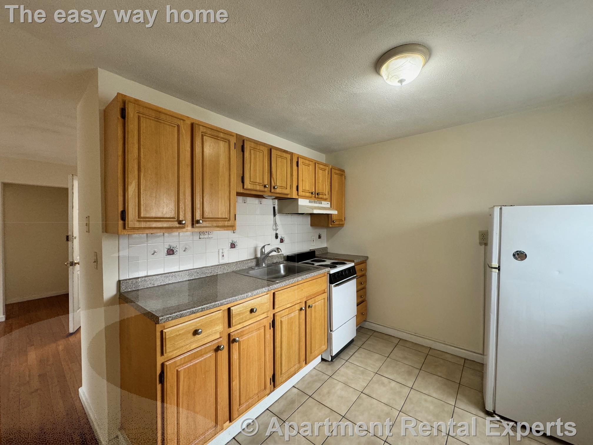 19 Pine St, Central Square